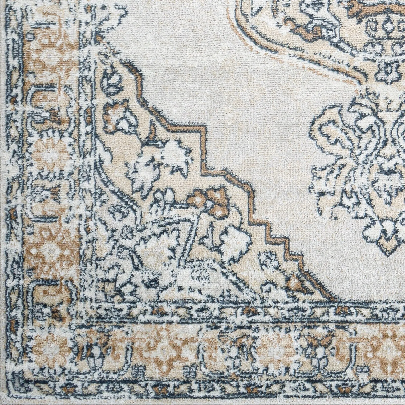 Livabliss Akiva Vintage Medallion Area Rug