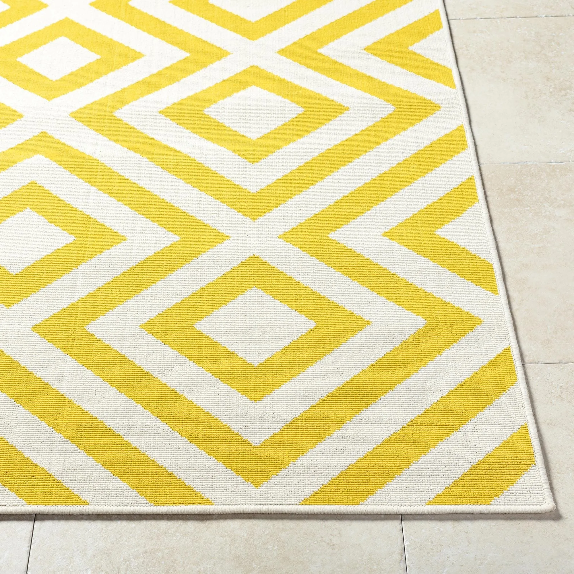 Livabliss Alvise Transitional Geometric Indoor/ Outdoor Area Rug