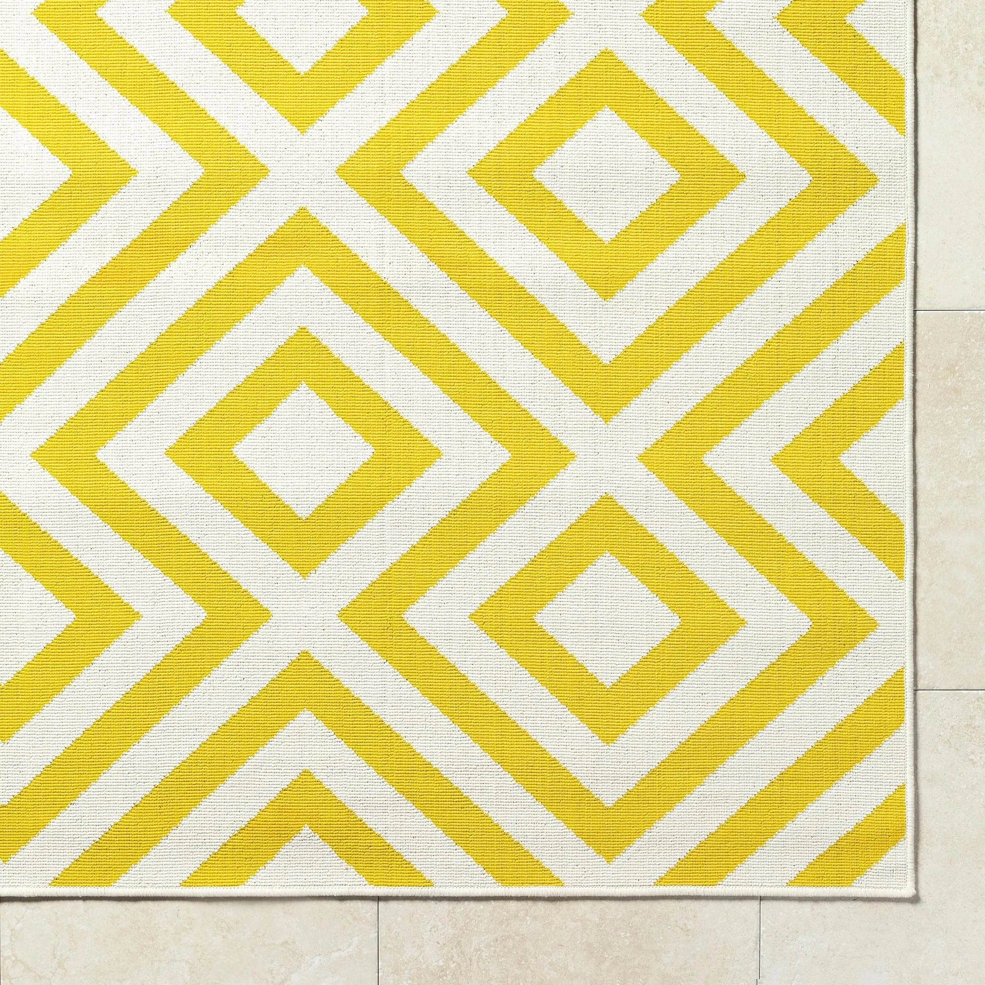 Livabliss Alvise Transitional Geometric Indoor/ Outdoor Area Rug