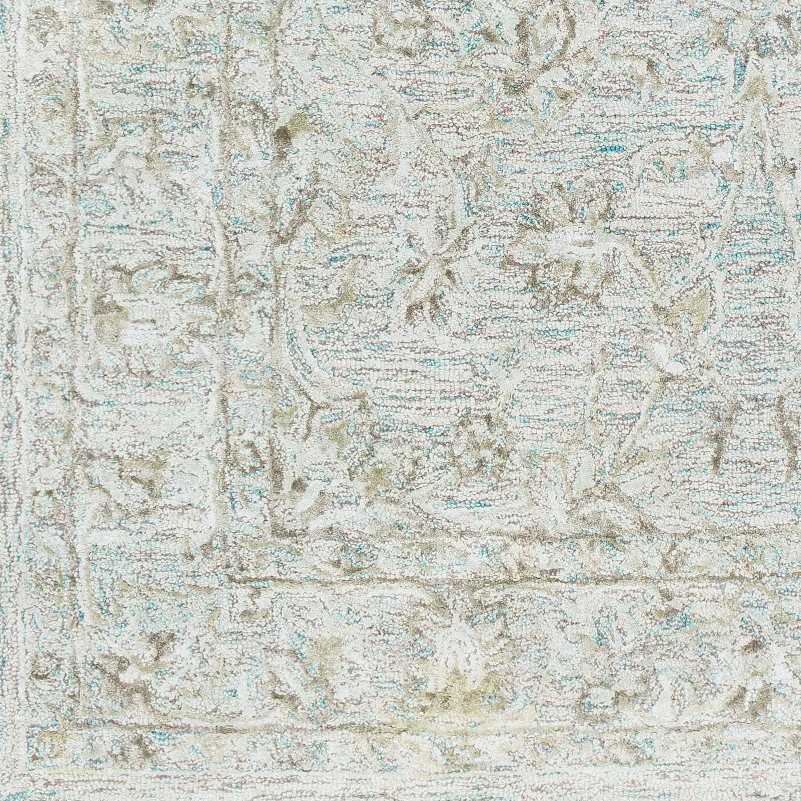 Livabliss Amalia Traditional Area Rug