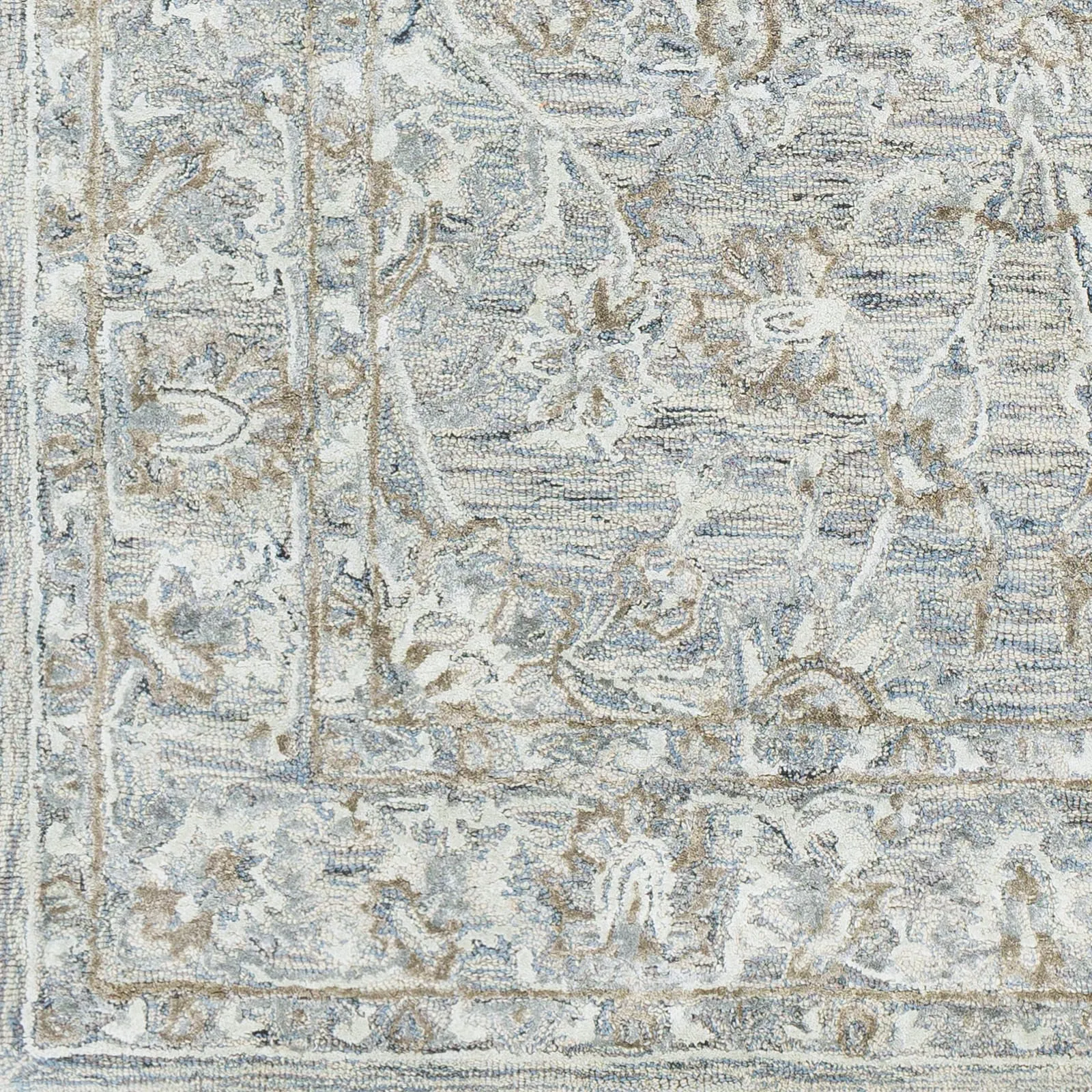 Livabliss Amalia Traditional Area Rug