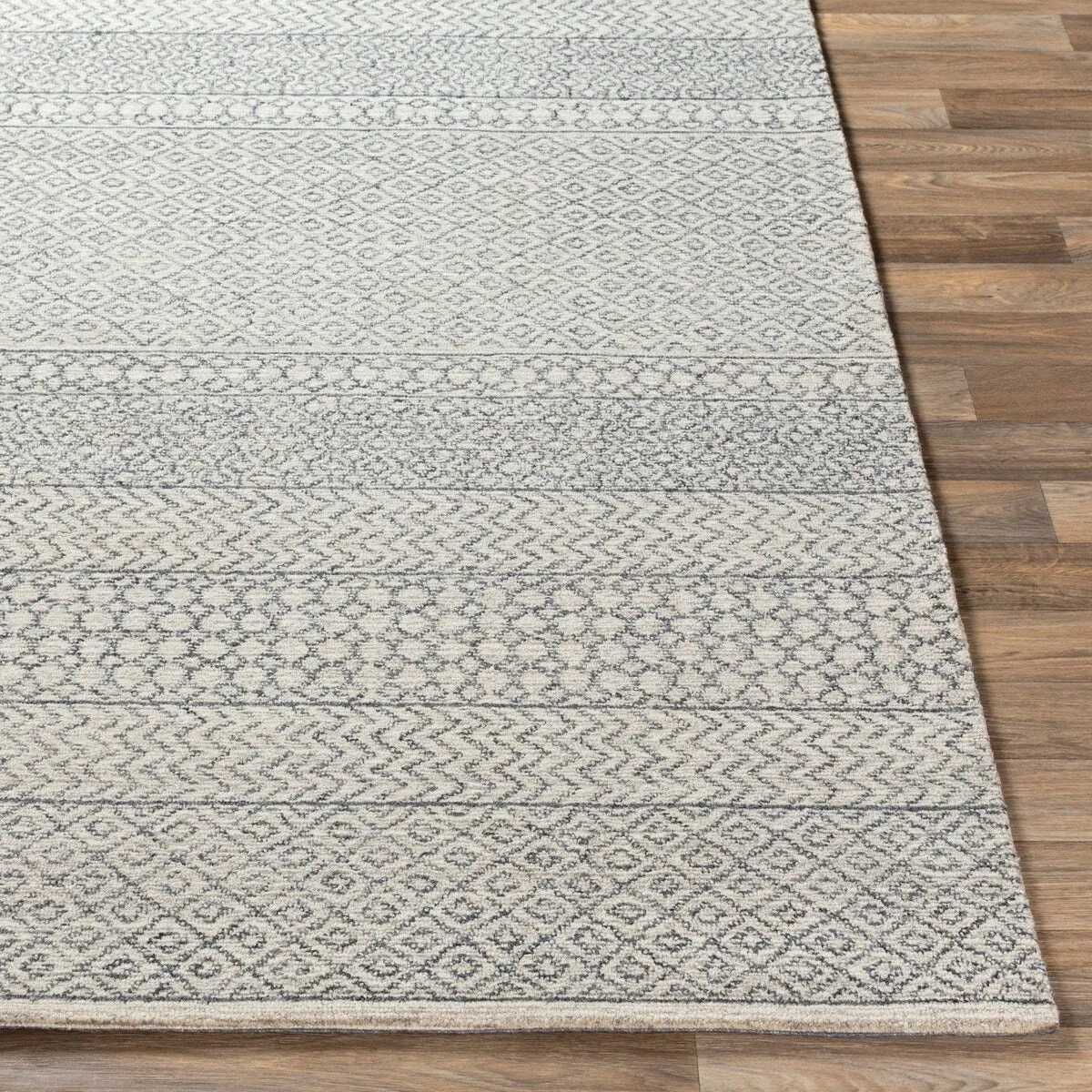 Livabliss Amina Handmade Wool Moroccan Area Rug
