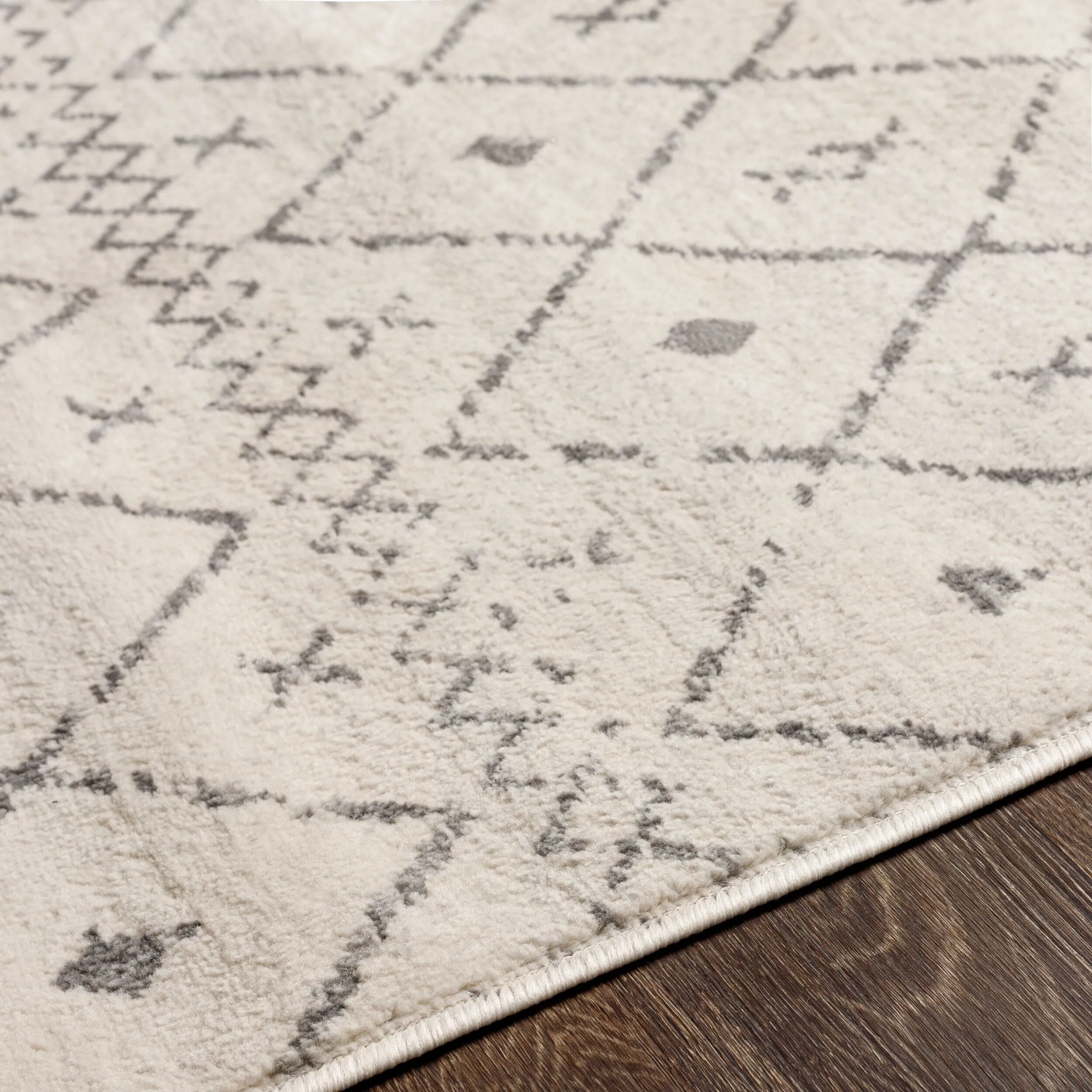 Livabliss Bowie Global Nomad Area Rug