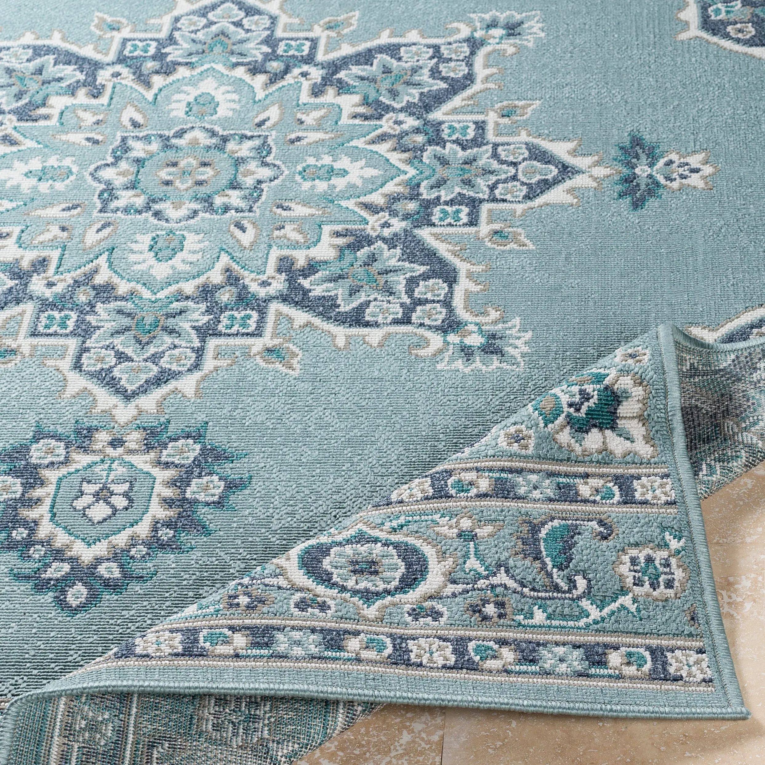 Livabliss Cesare Medallion Indoor/ Outdoor Area Rug