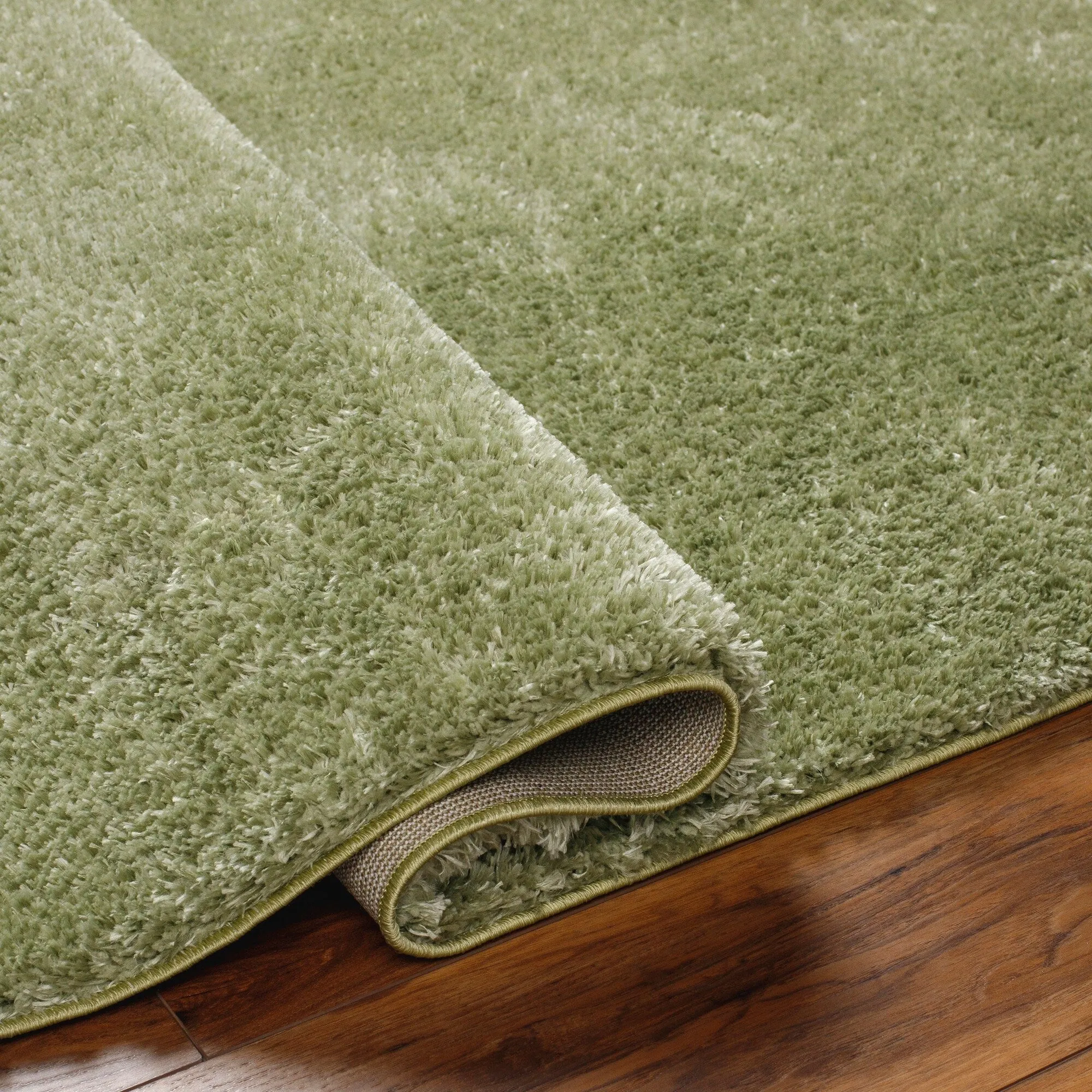 Livabliss Cloudy Vibrant Solid Plush Area Rug