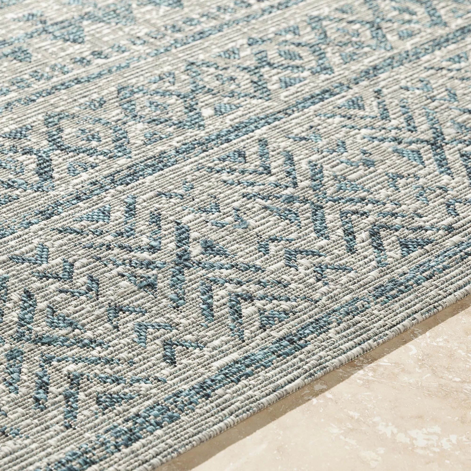 Livabliss Eagean Vintage Southwestern Indoor/ Outdoor Area Rug
