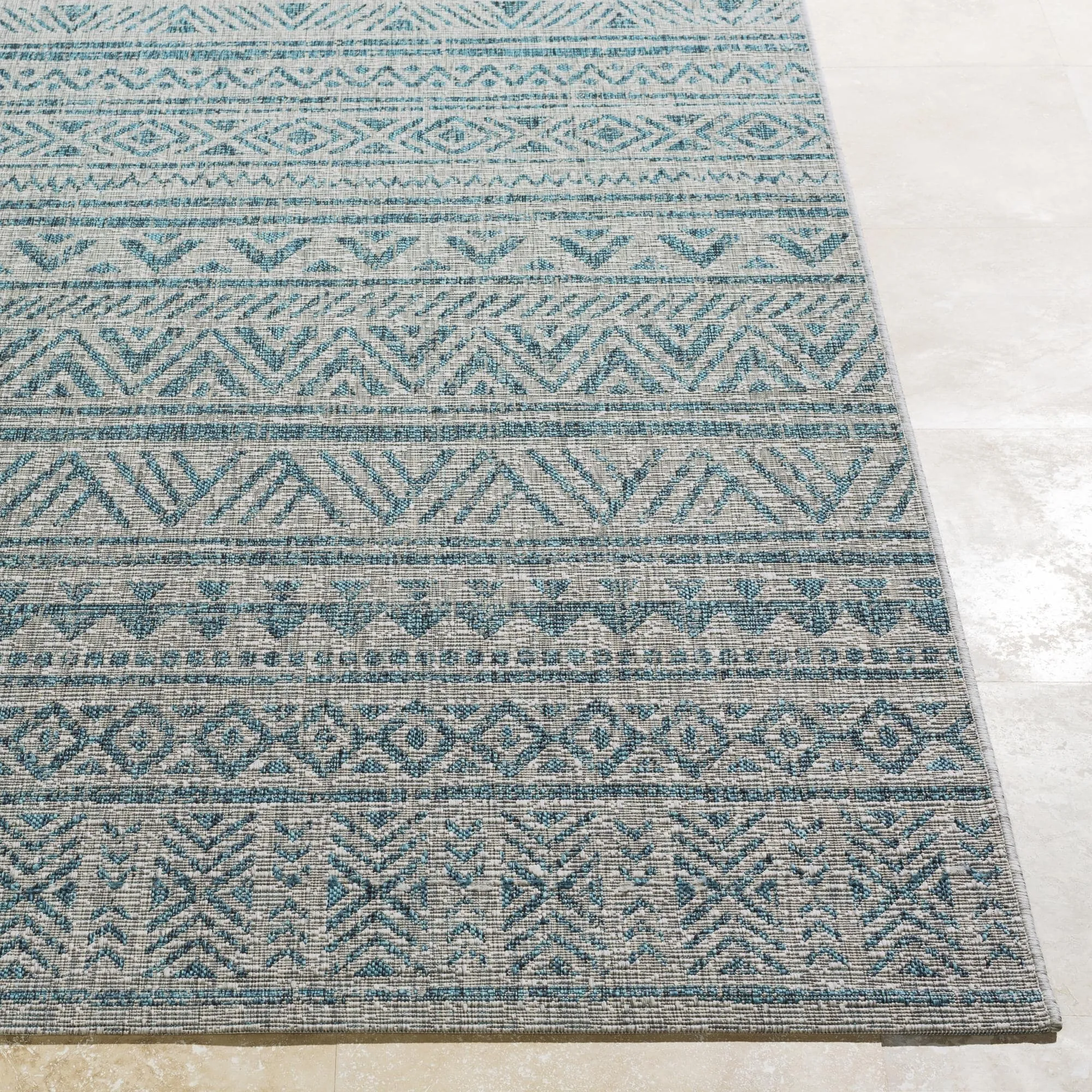 Livabliss Eagean Vintage Southwestern Indoor/ Outdoor Area Rug