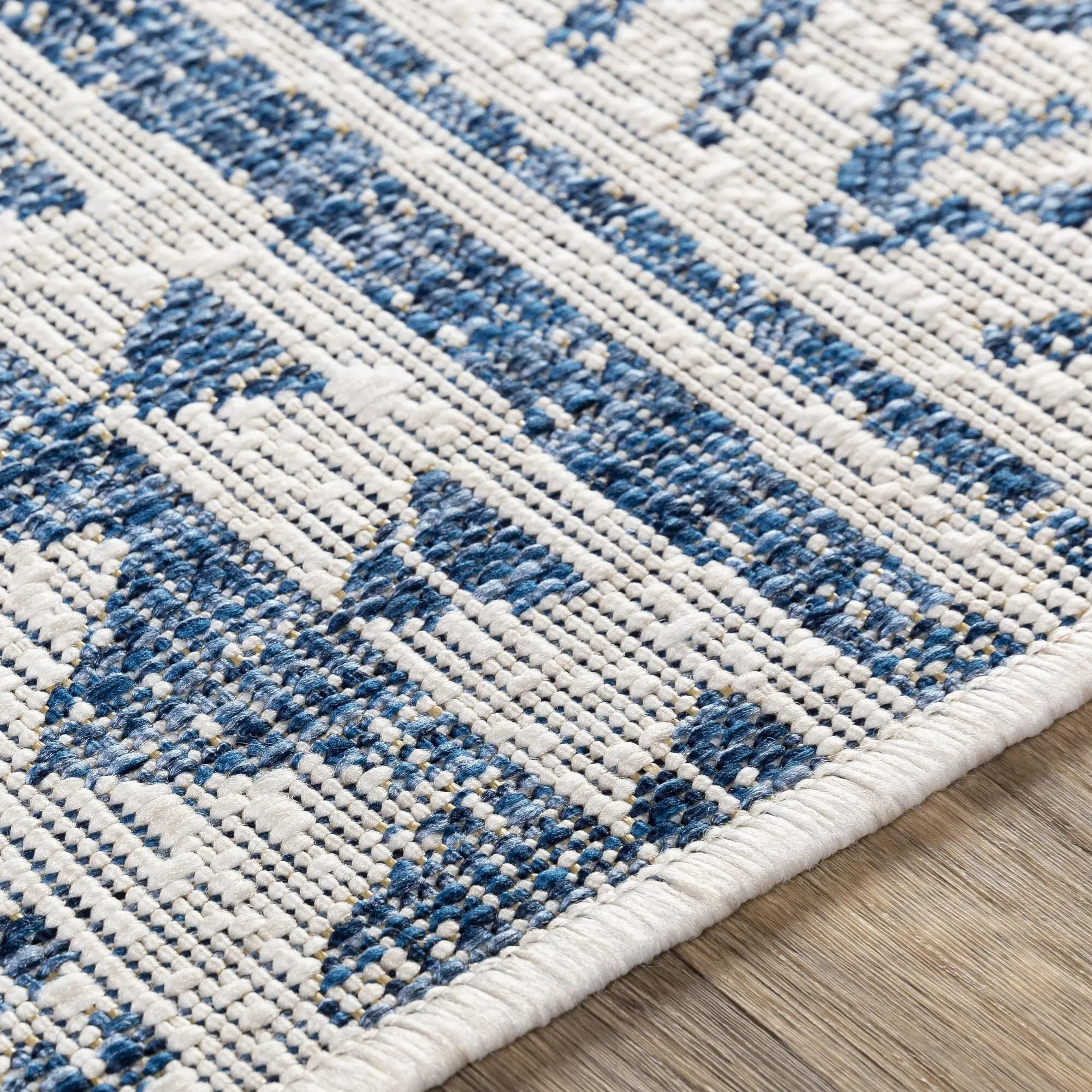 Livabliss Eagean Vintage Southwestern Indoor/ Outdoor Area Rug