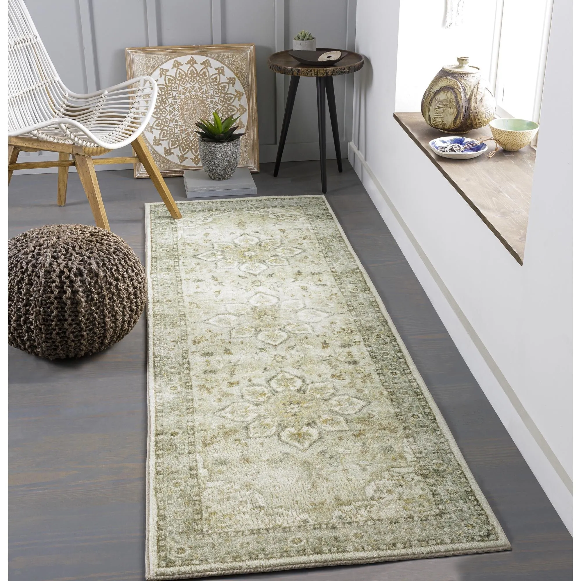 Livabliss Erin Updated Traditional Medallion Area Rug