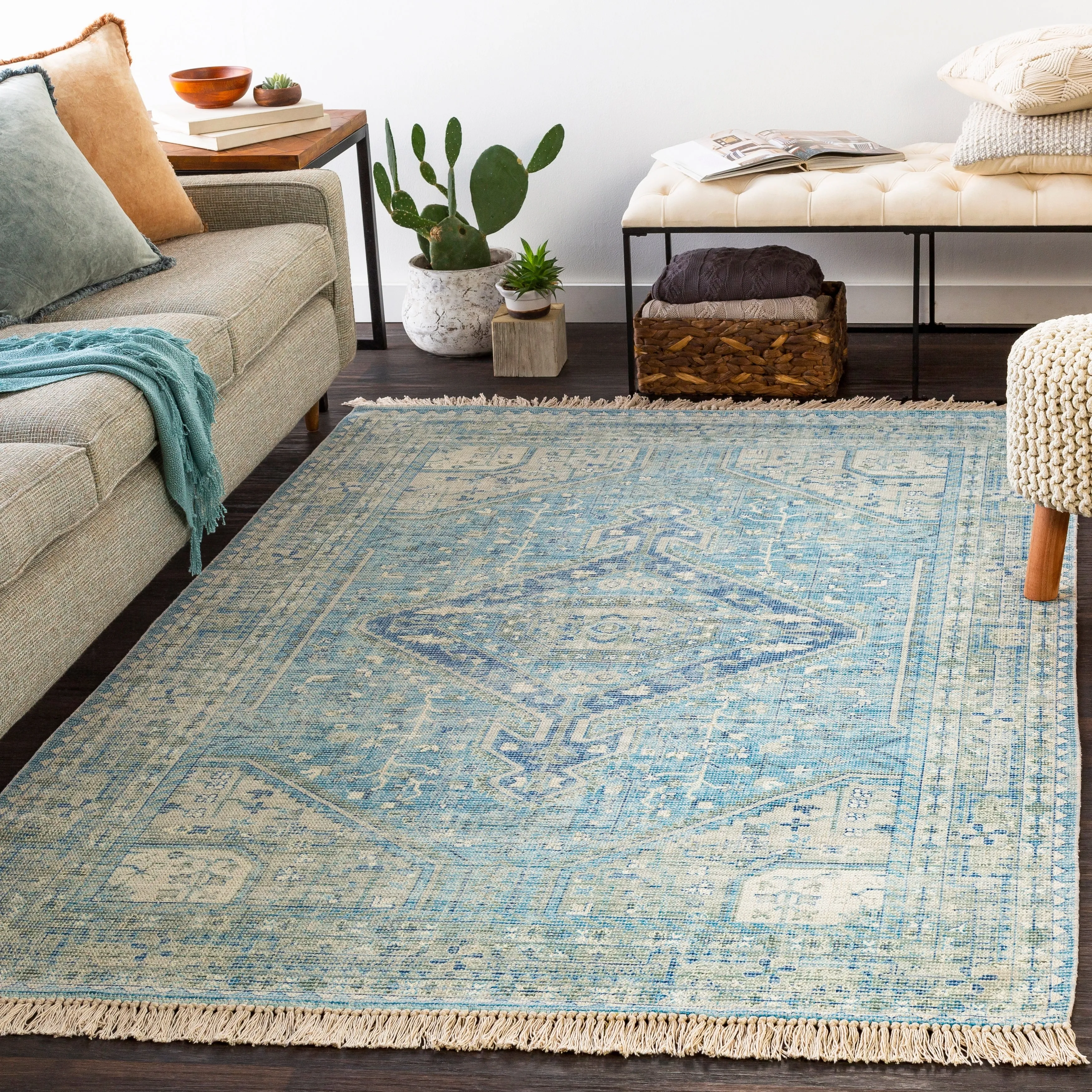 Livabliss Evans Distressed Medallion Handmade Cotton Area Rug