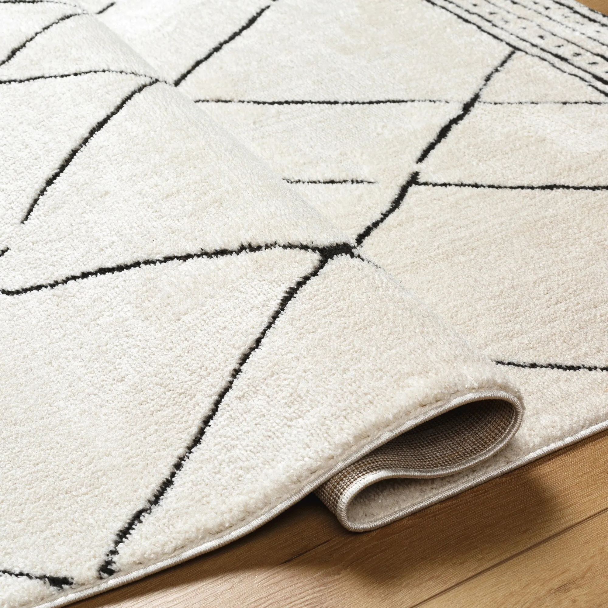 Livabliss Freud Moroccan Diamond Area Rug