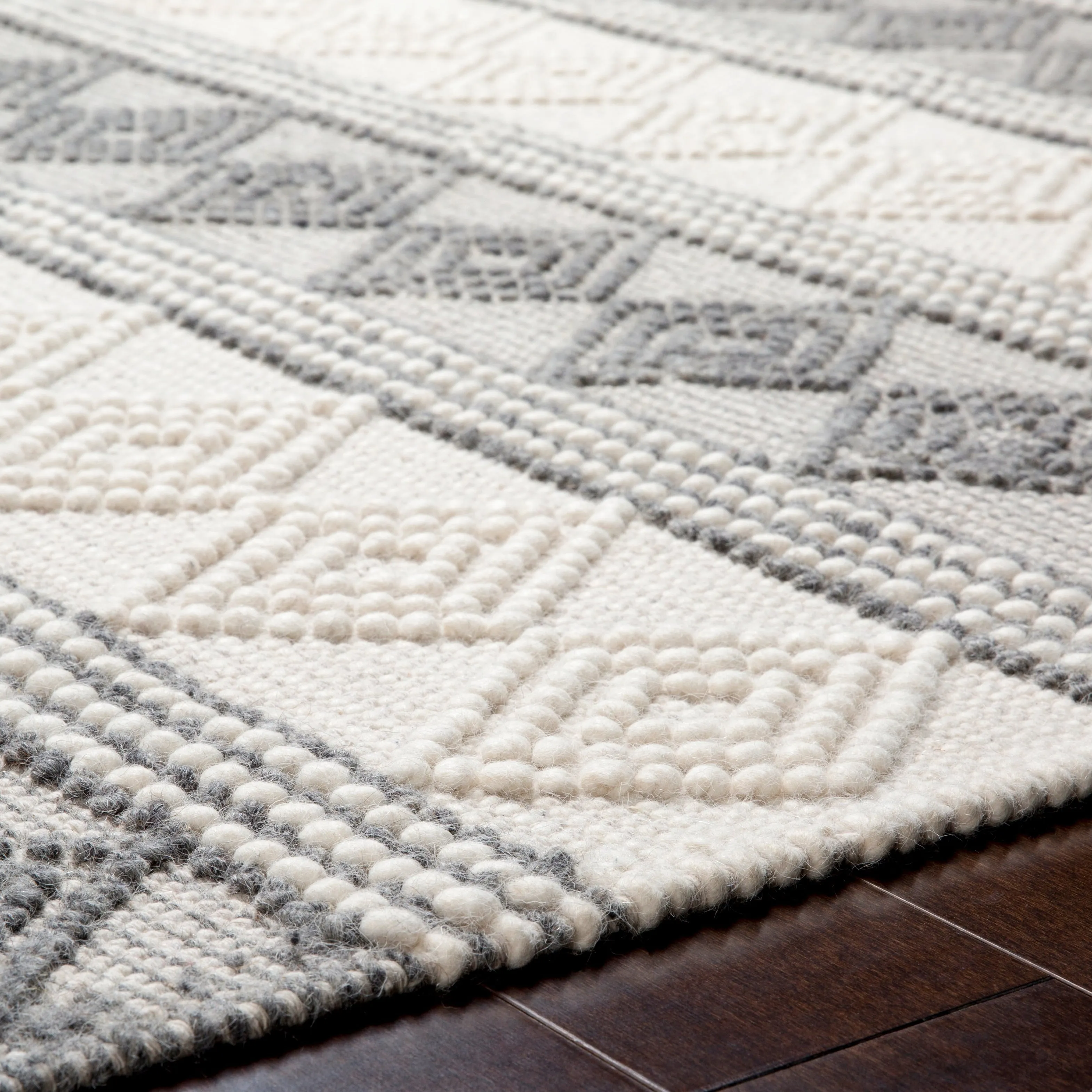 Livabliss Freya Handmade Modern Rustic Area Rug