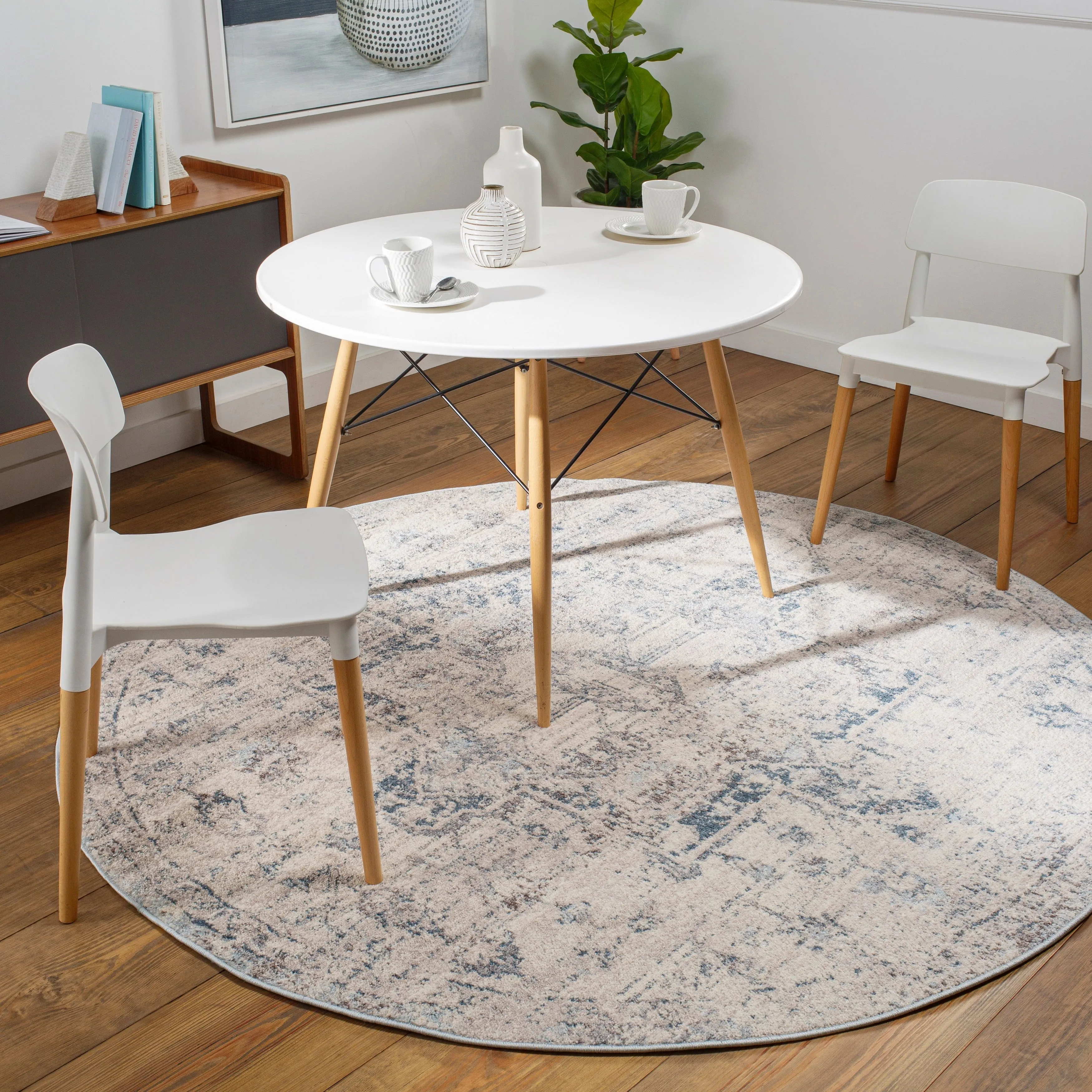 Livabliss Gabi Faded Traditional Medallion Area Rug