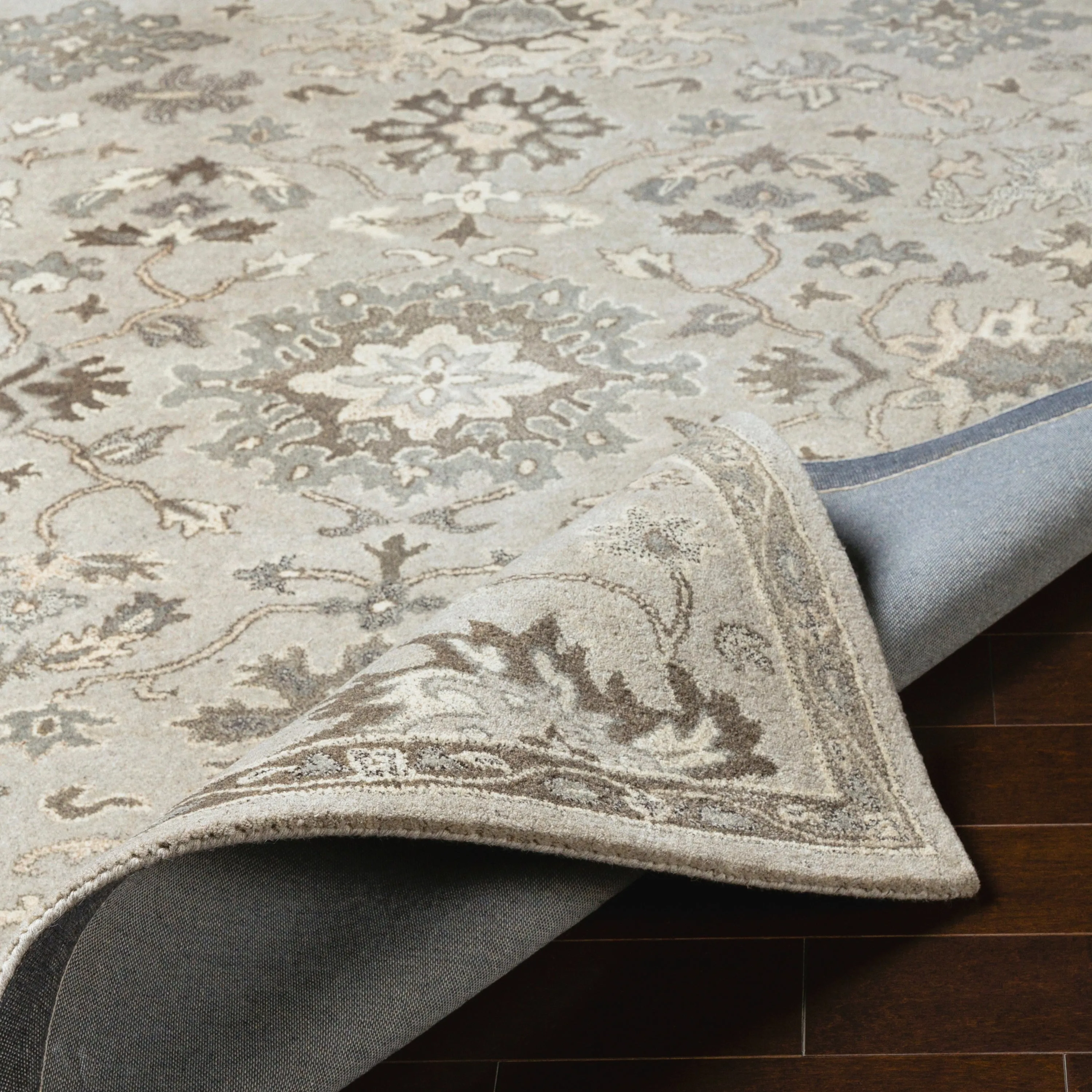 Livabliss Handmade Gennaro Traditional Wool Area Rug