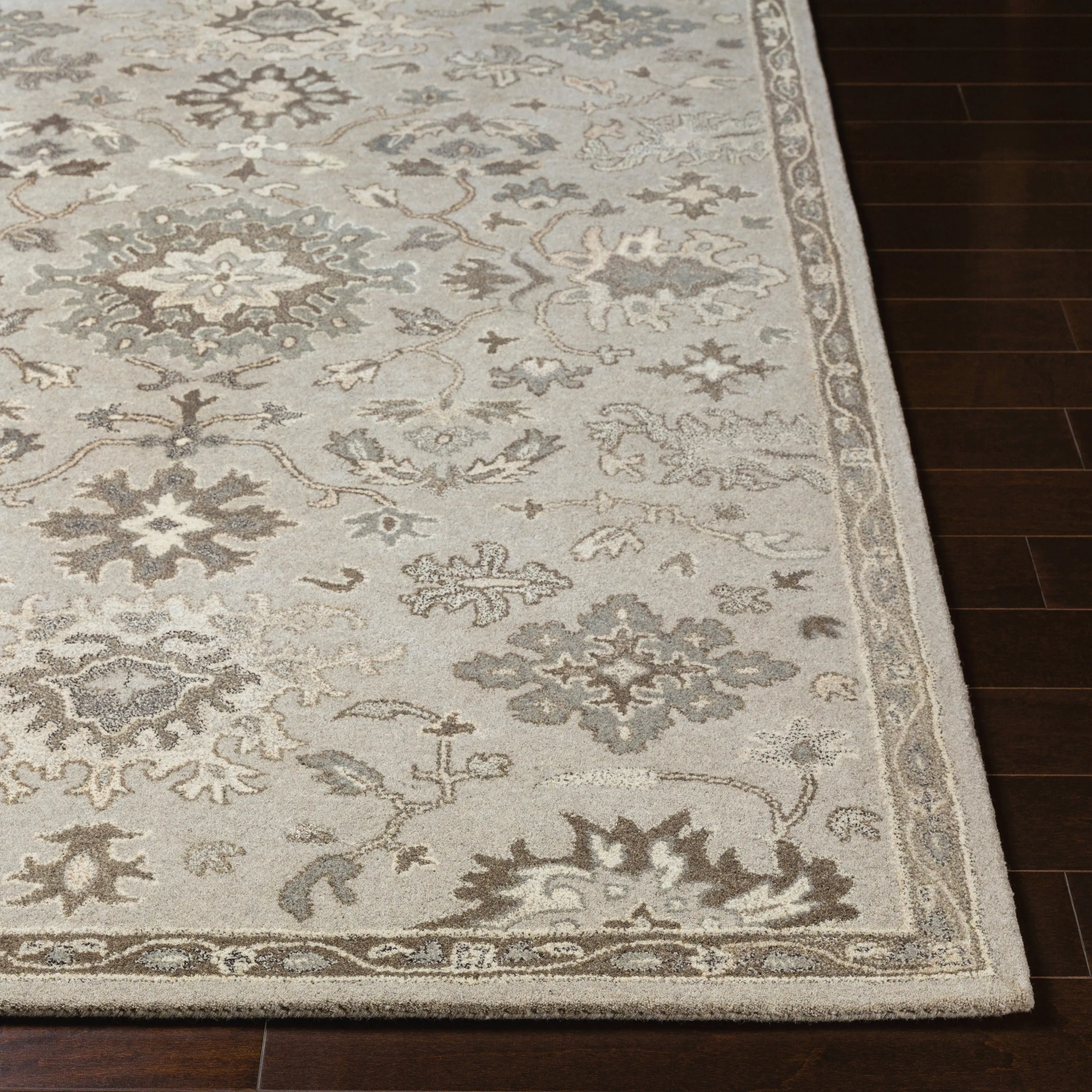 Livabliss Handmade Gennaro Traditional Wool Area Rug