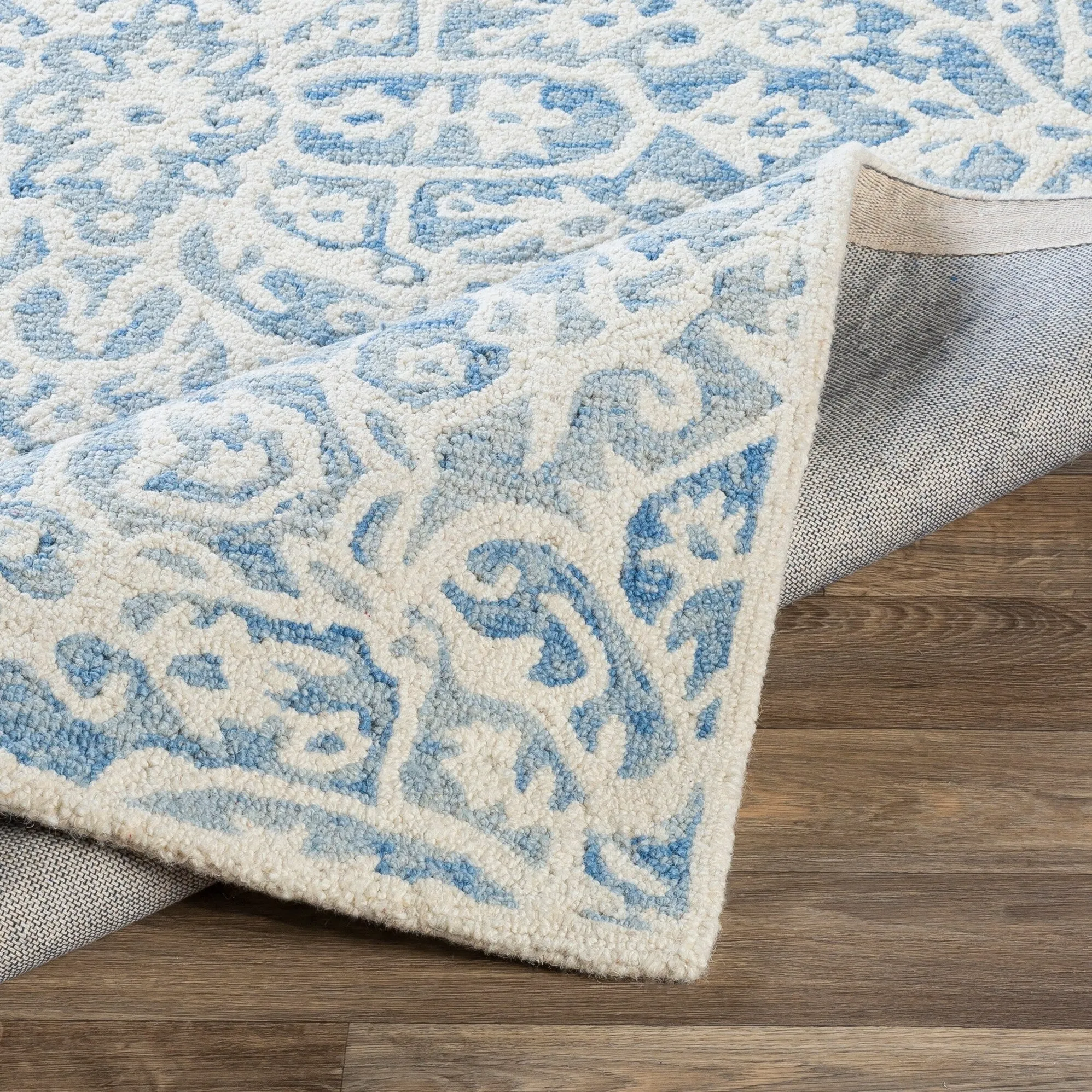 Livabliss Hensley Handmade Medallion Wool Area Rug