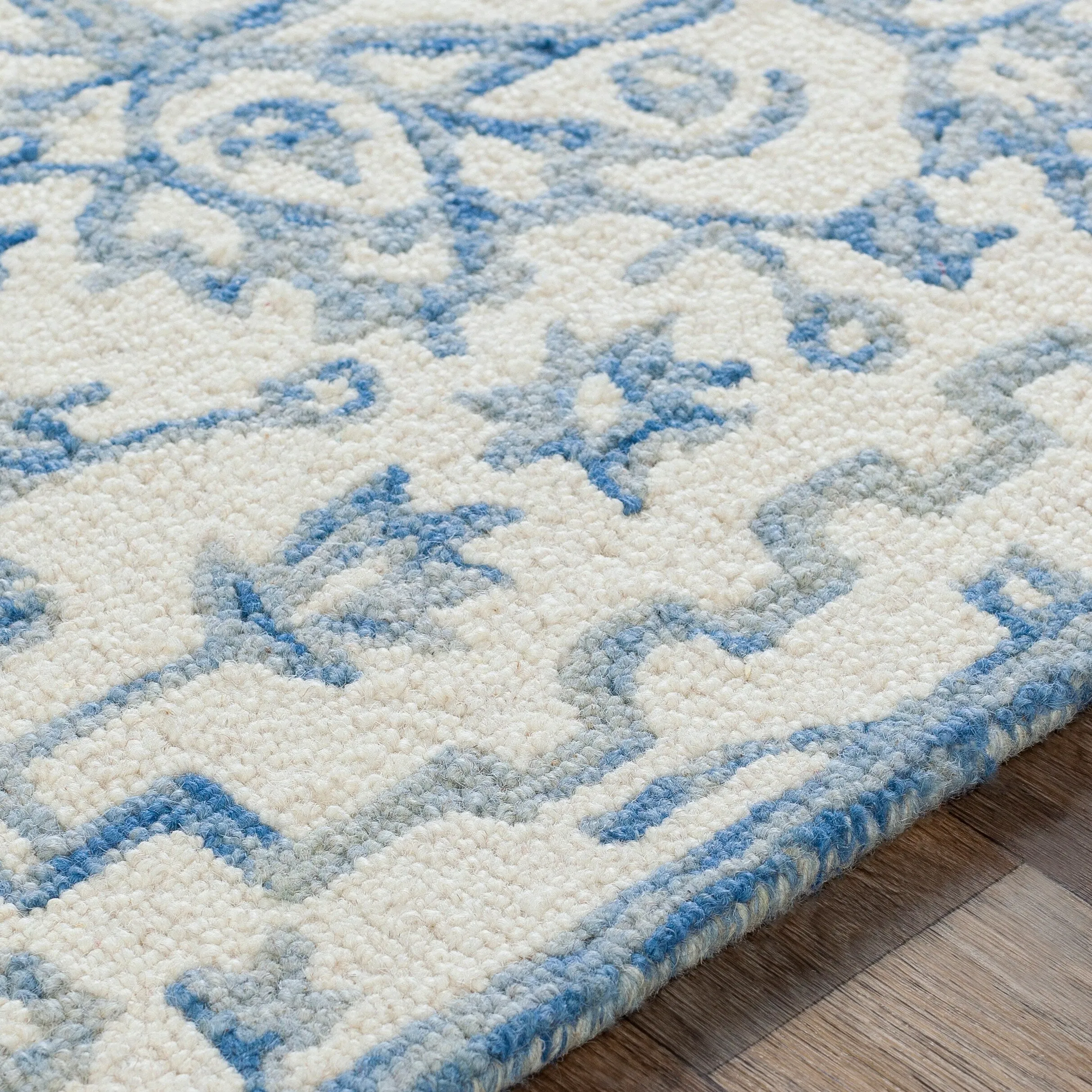 Livabliss Hensley Handmade Medallion Wool Area Rug