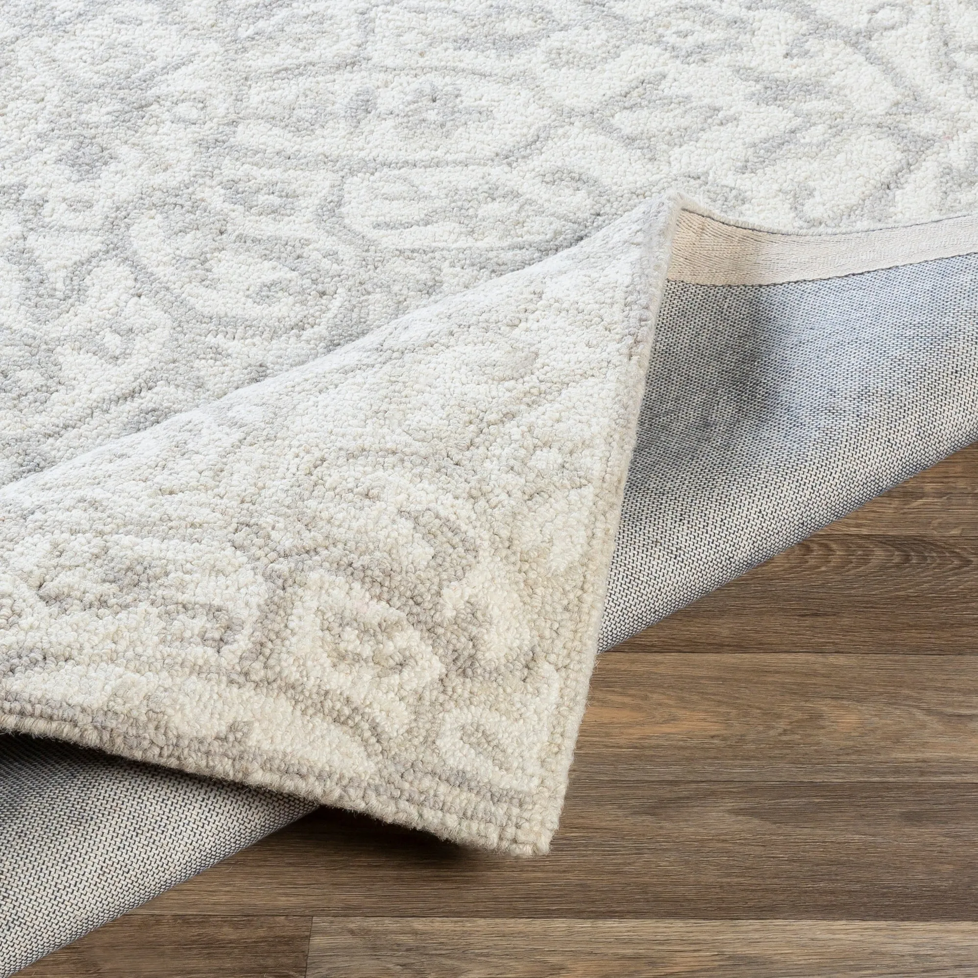 Livabliss Hensley Handmade Medallion Wool Area Rug