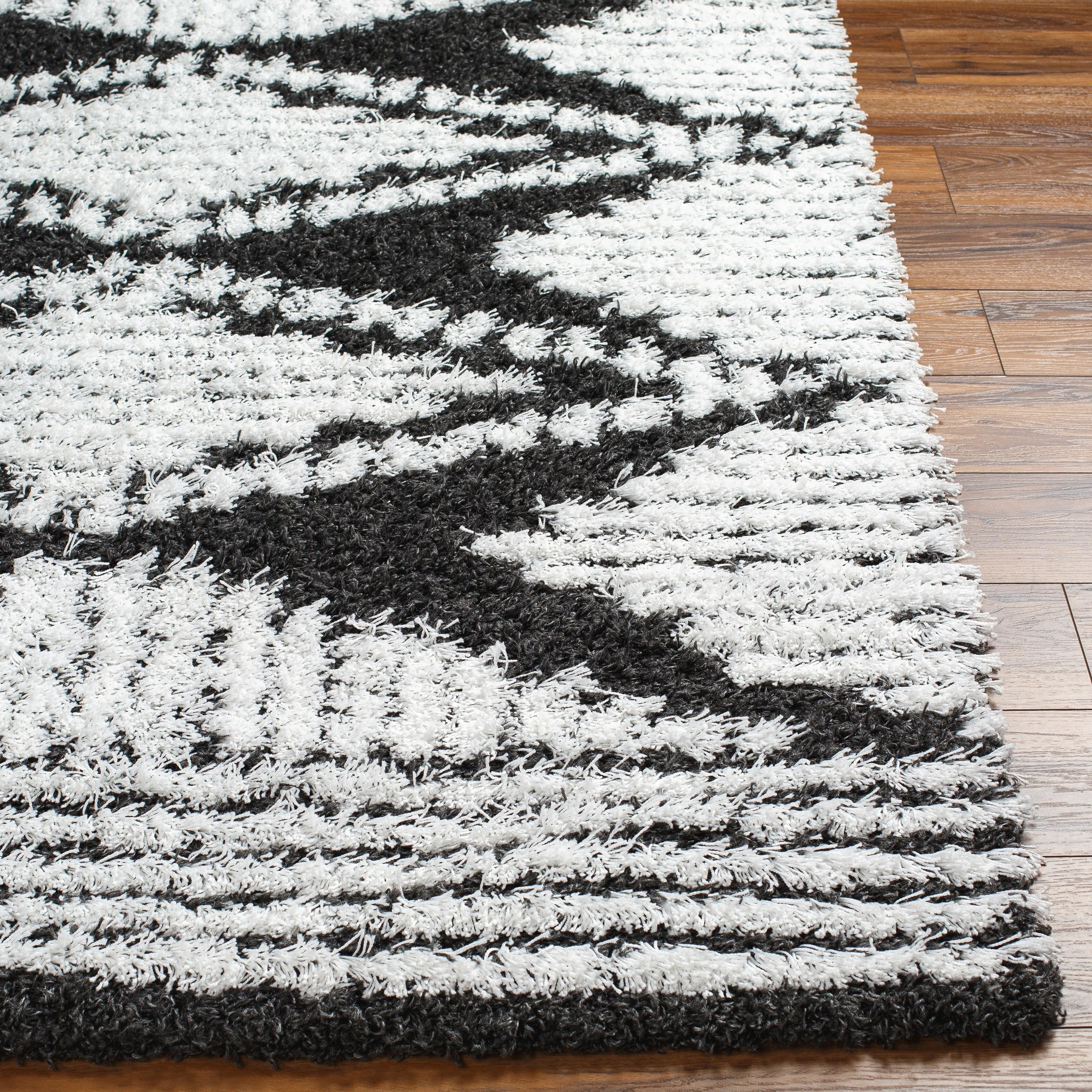 Livabliss Madini Moroccan Diamond Plush Area Rug