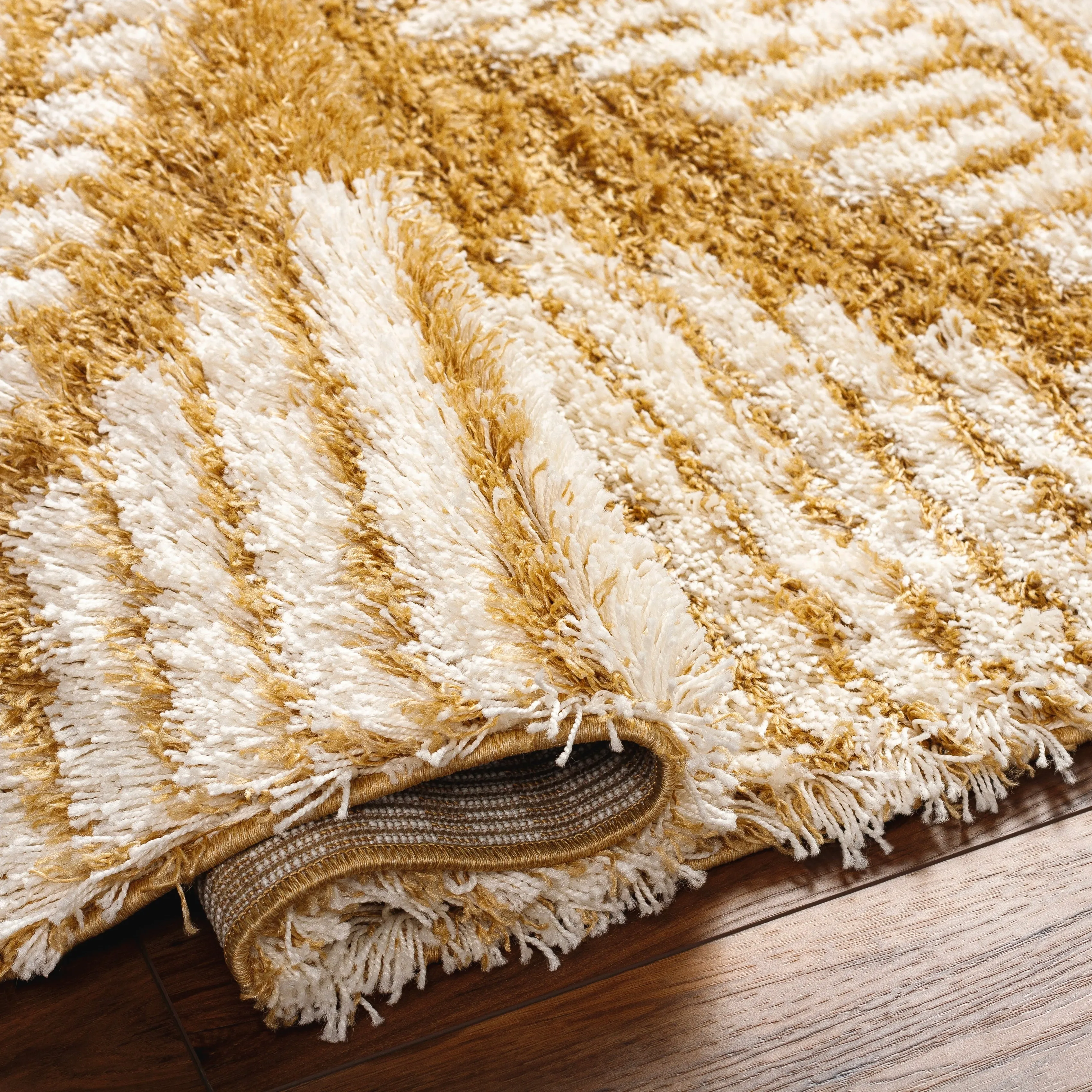 Livabliss Madini Moroccan Diamond Plush Area Rug