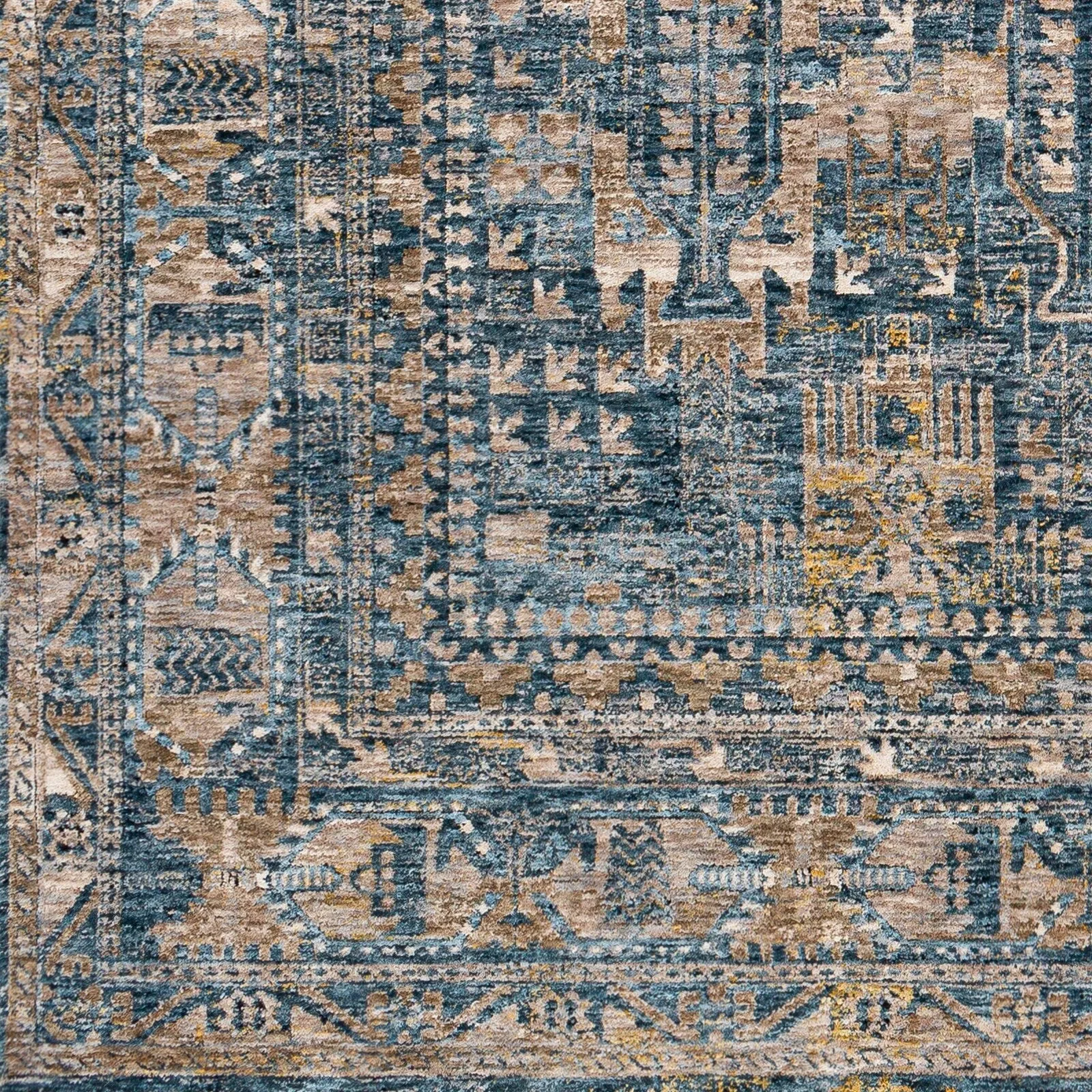 Livabliss Mirai Traditional Area Rug