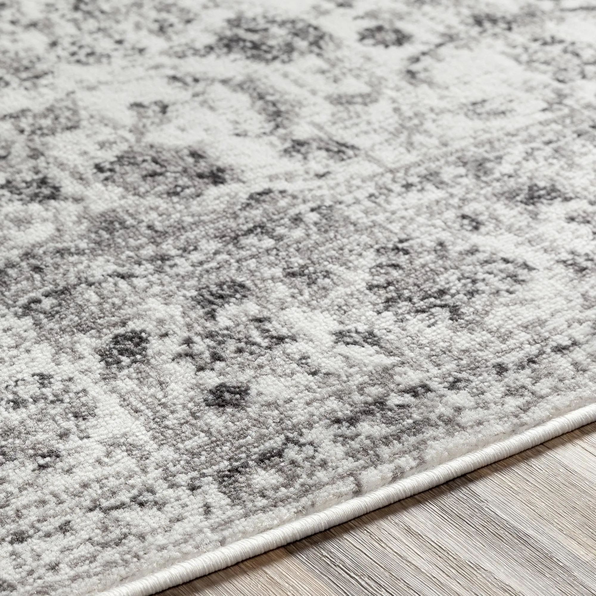 Livabliss Monte Carlo Updated Traditional Medallion Area Rug