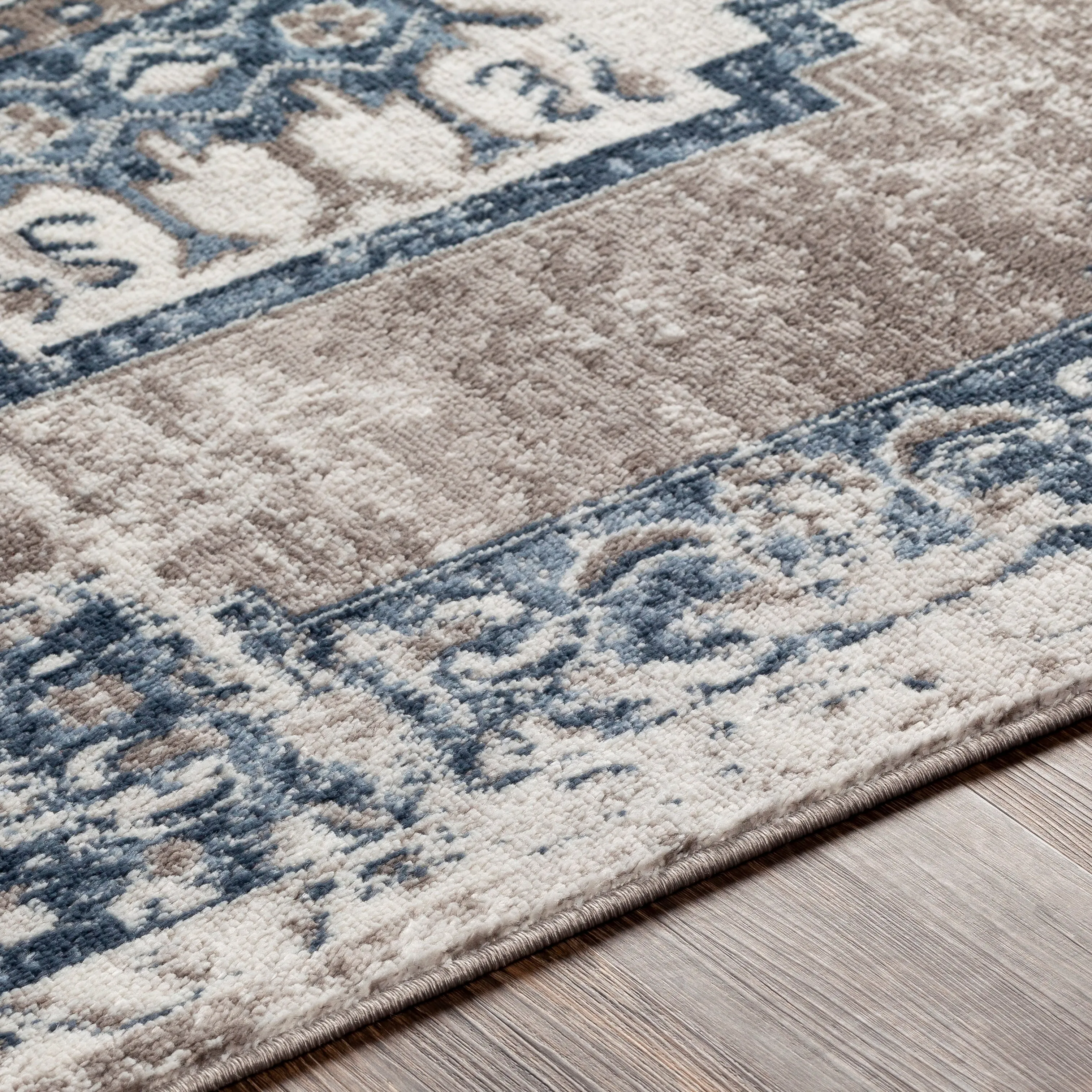 Livabliss Neal Distressed Persian Medallion Area Rug