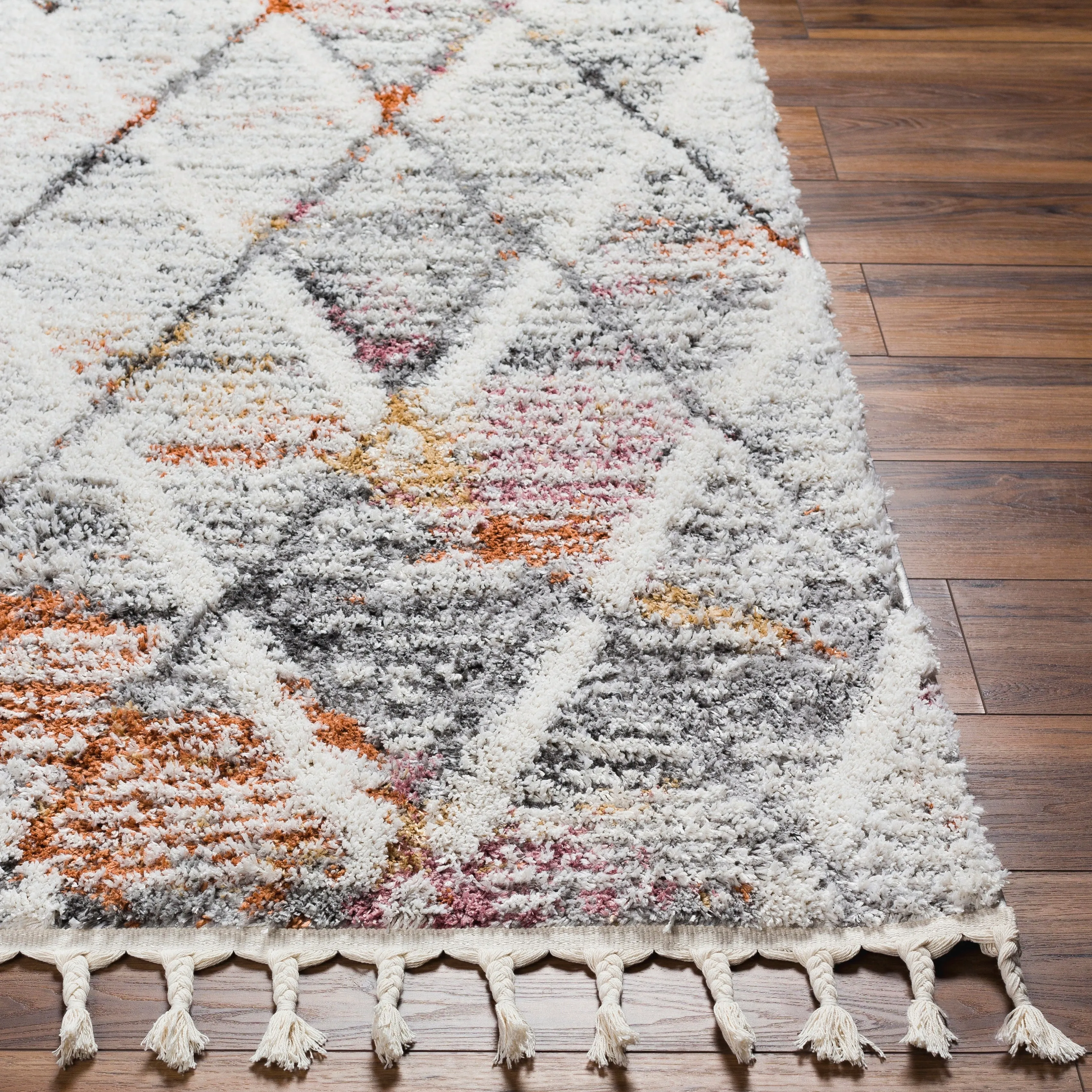 Livabliss Polaris Modern Diamond Trellis Plush Area Rug
