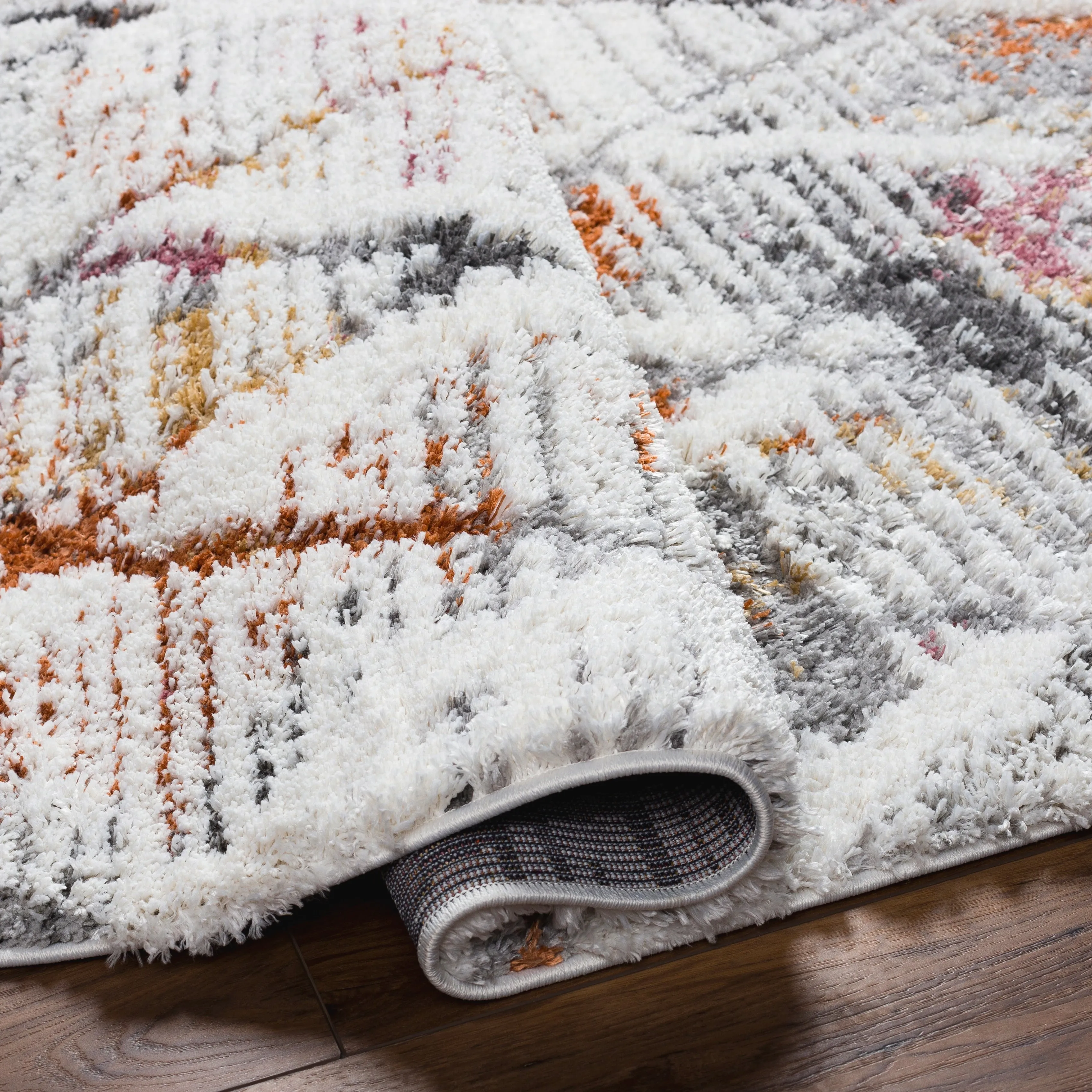 Livabliss Polaris Modern Diamond Trellis Plush Area Rug
