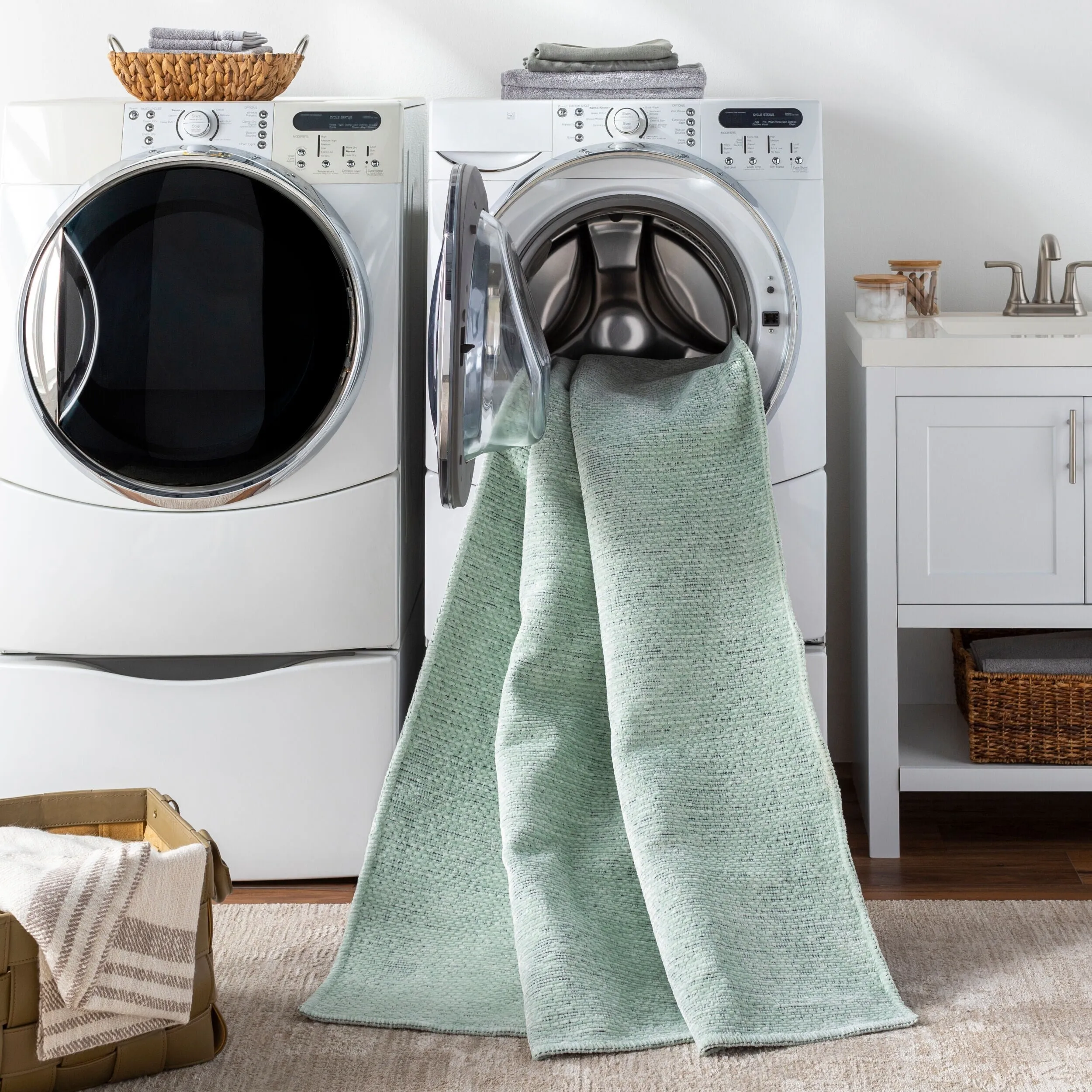 Livabliss Quebec Modern & Contemporary Washable Area Rug