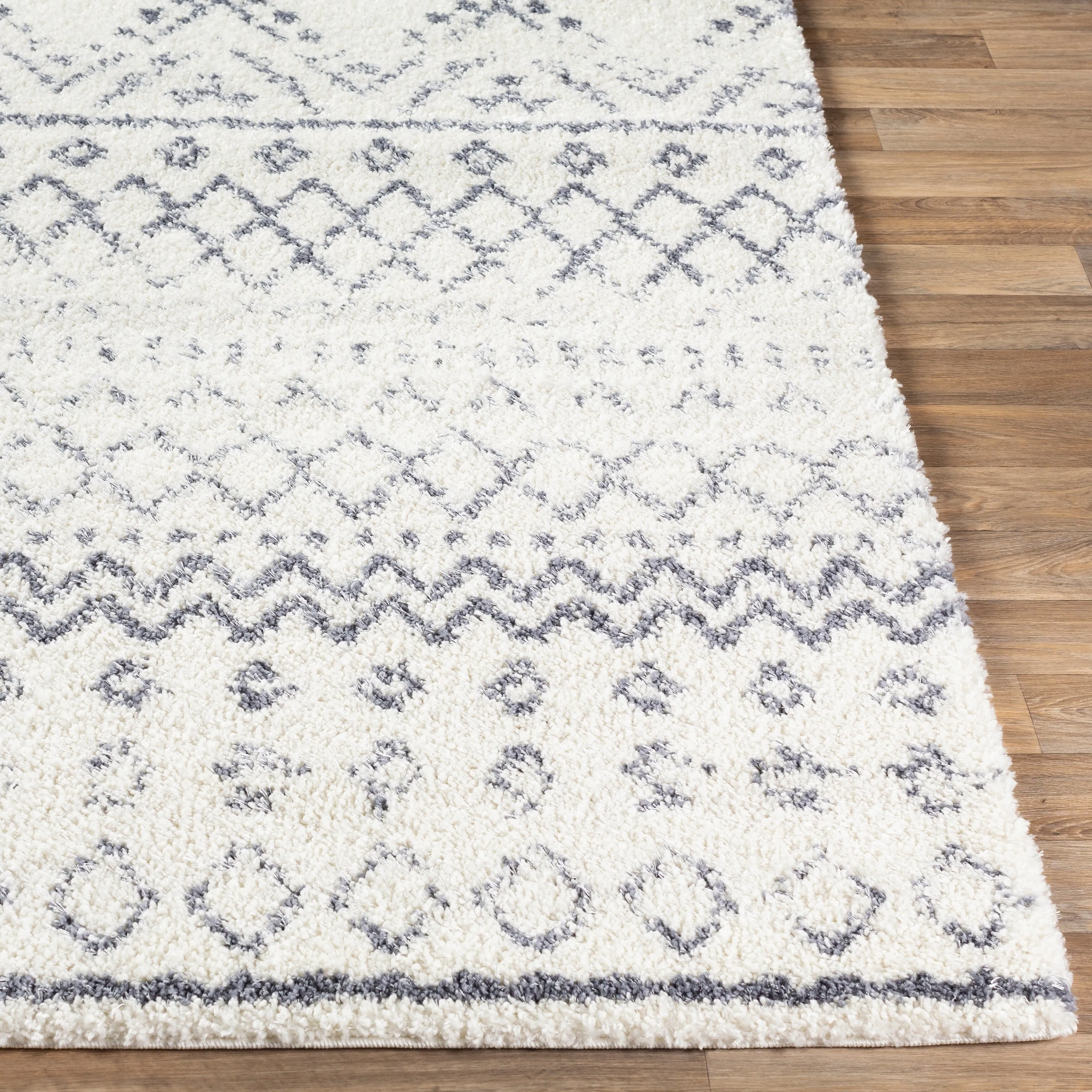 Livabliss Rayne Boho Moroccan Shag Area Rug