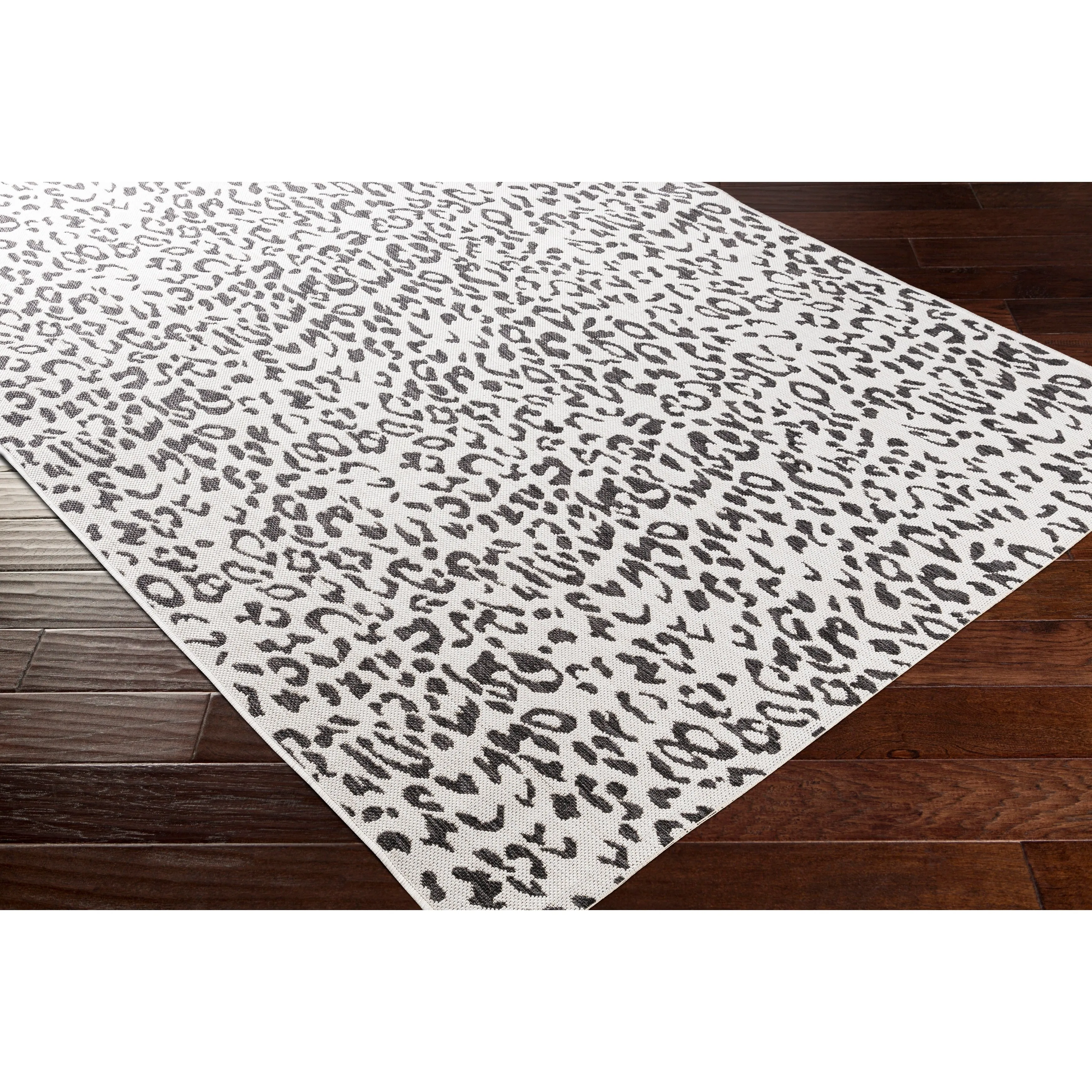 Livabliss Rowdie Indoor/ Outdoor Leopard Print Area Rug