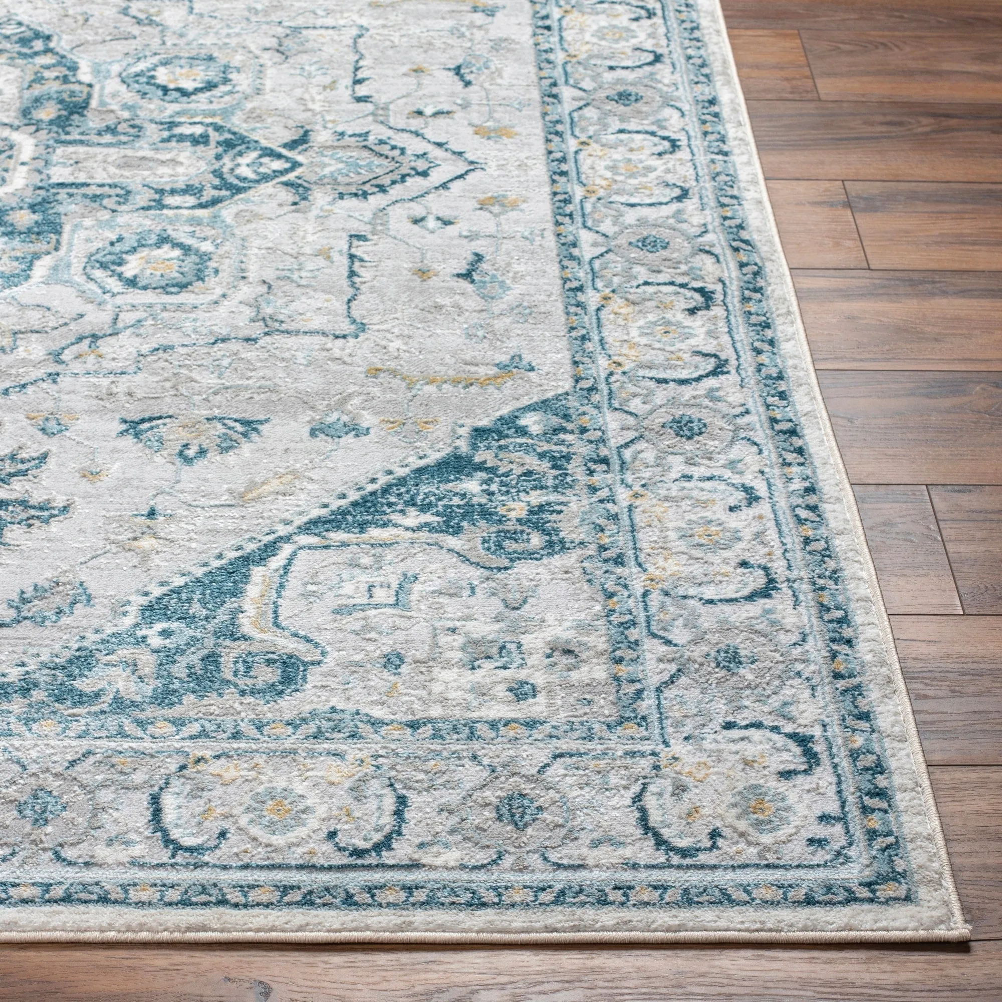 Livabliss San Francisco Updated Traditional Area Rug
