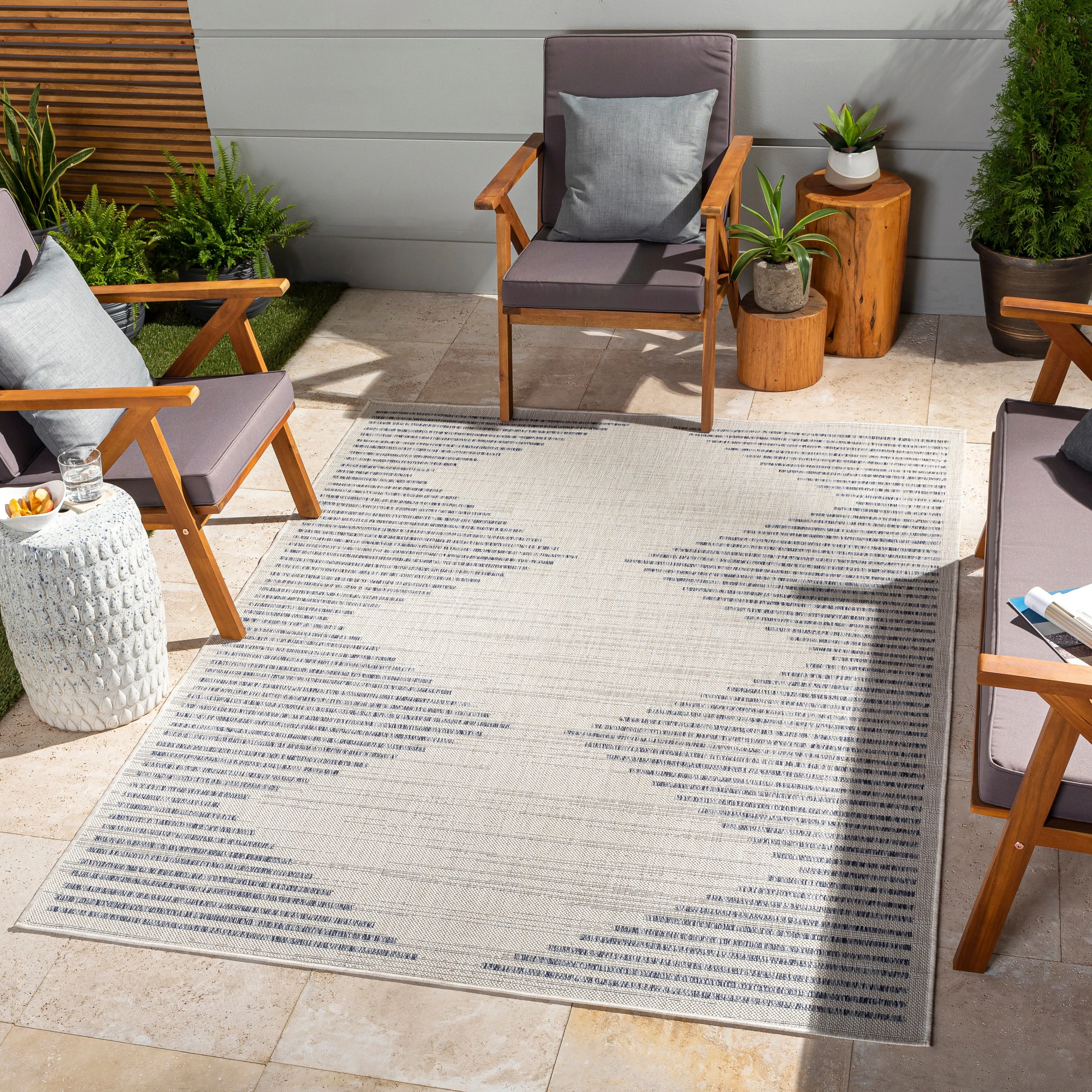 Livabliss Sawyer Boho Modern Indoor/ Outdoor Area Rug