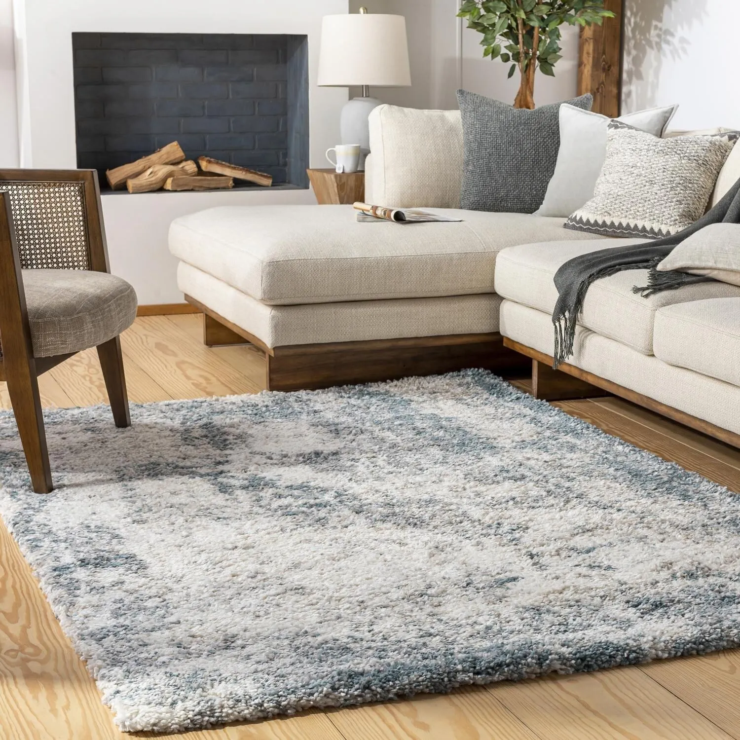Livabliss Teofilo Modern Shag Rug