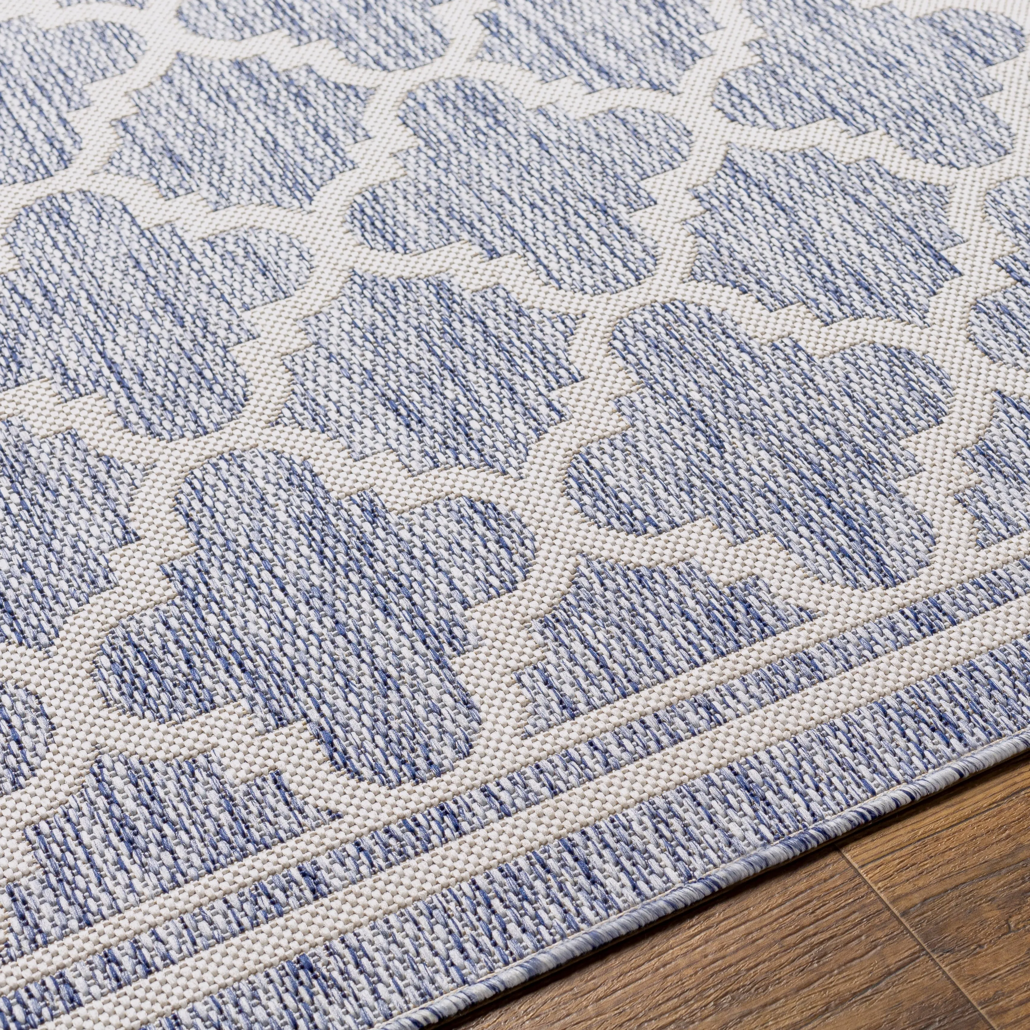 Livabliss Tuareg Vintage Diamond Outdoor Rug