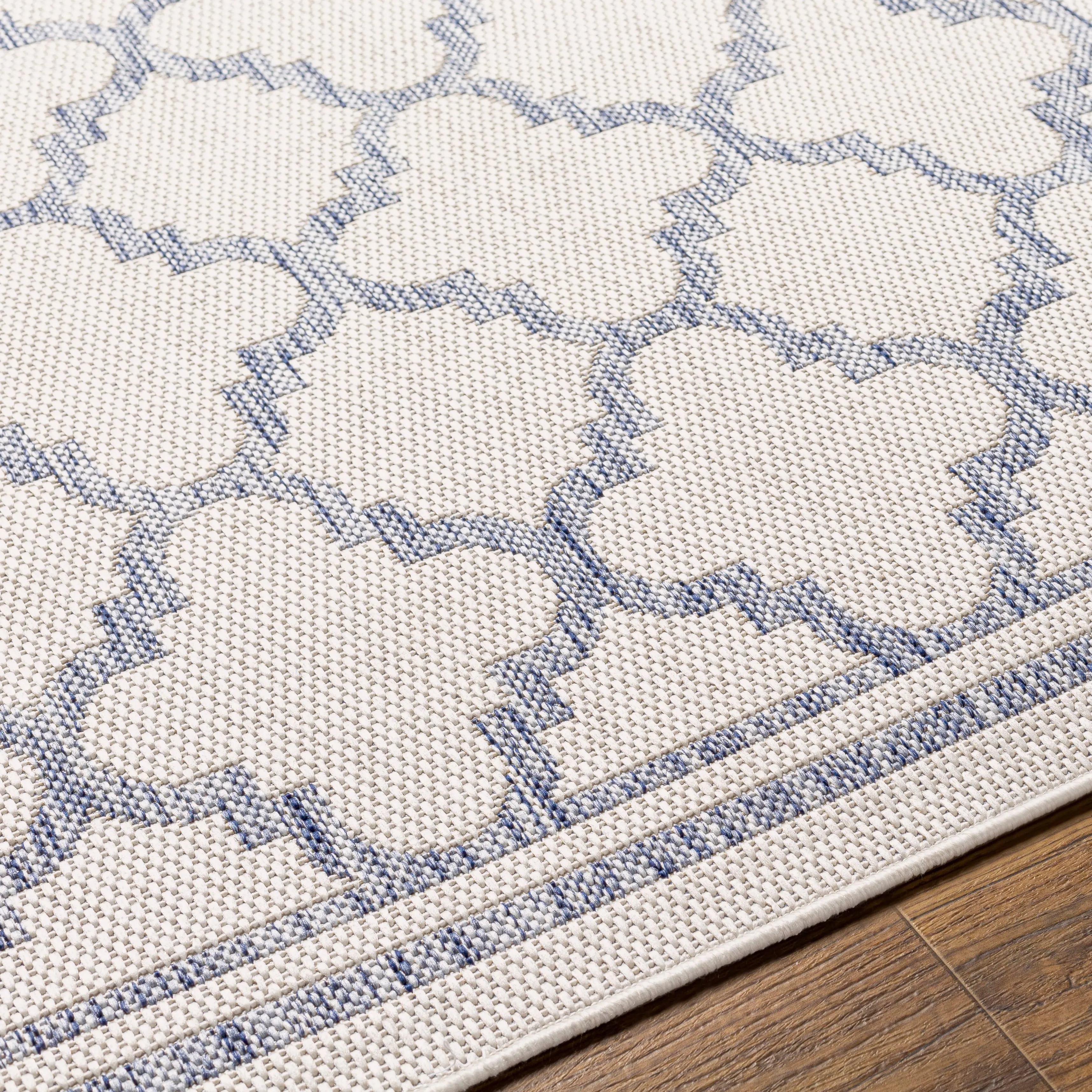 Livabliss Tuareg Vintage Diamond Outdoor Rug