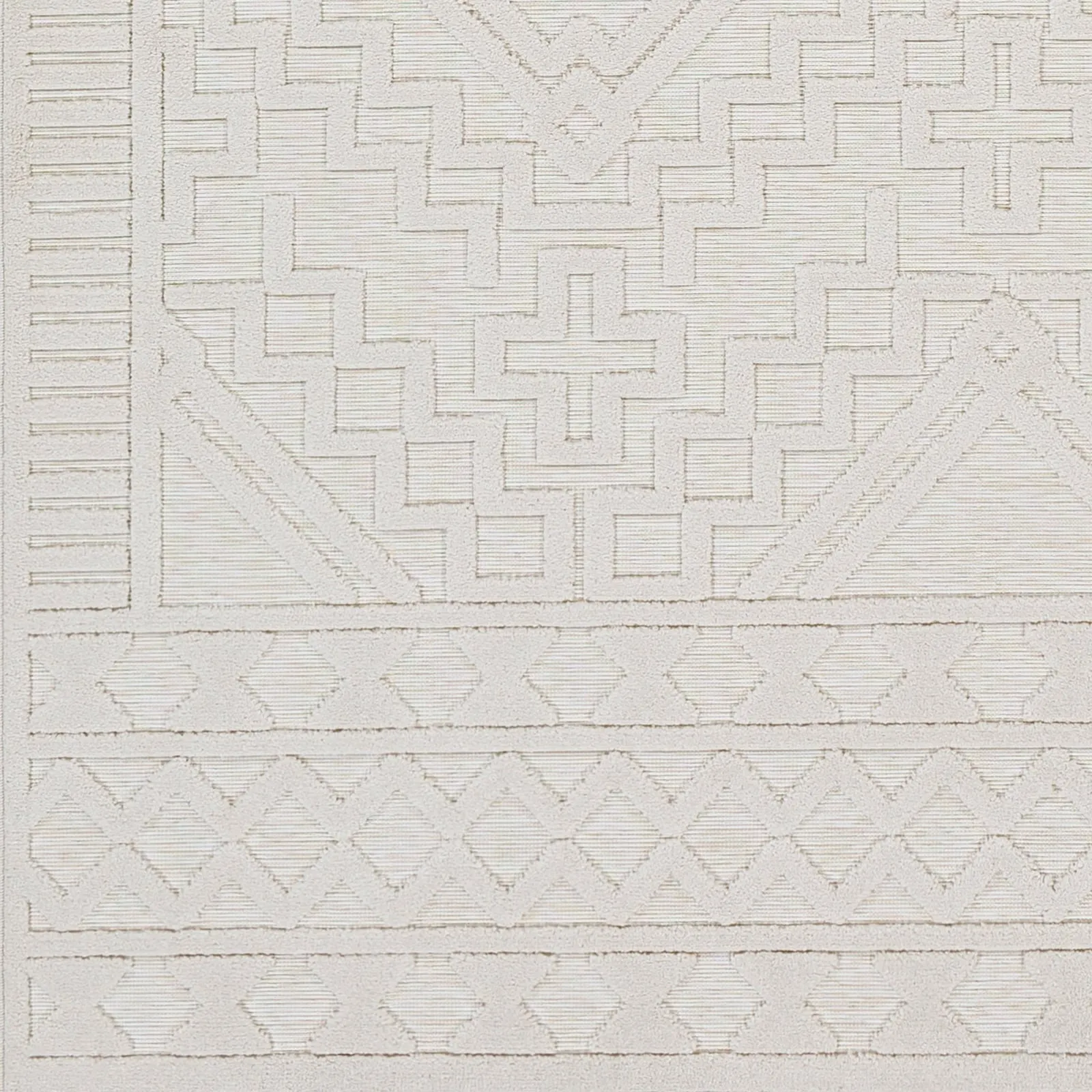 Livabliss Tylee Indoor/Outdoor Southwest Diamond Area Rug