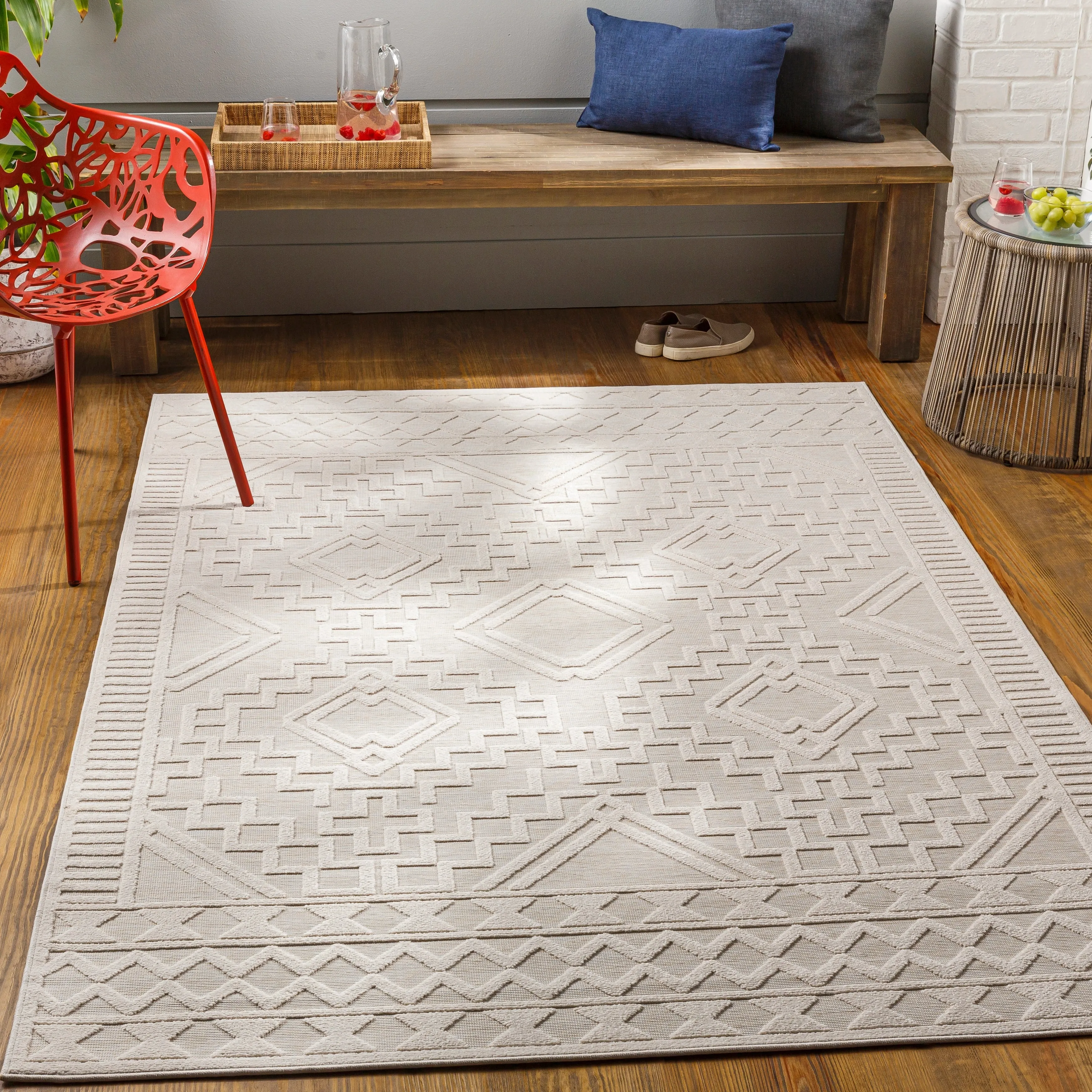 Livabliss Tylee Indoor/Outdoor Southwest Diamond Area Rug