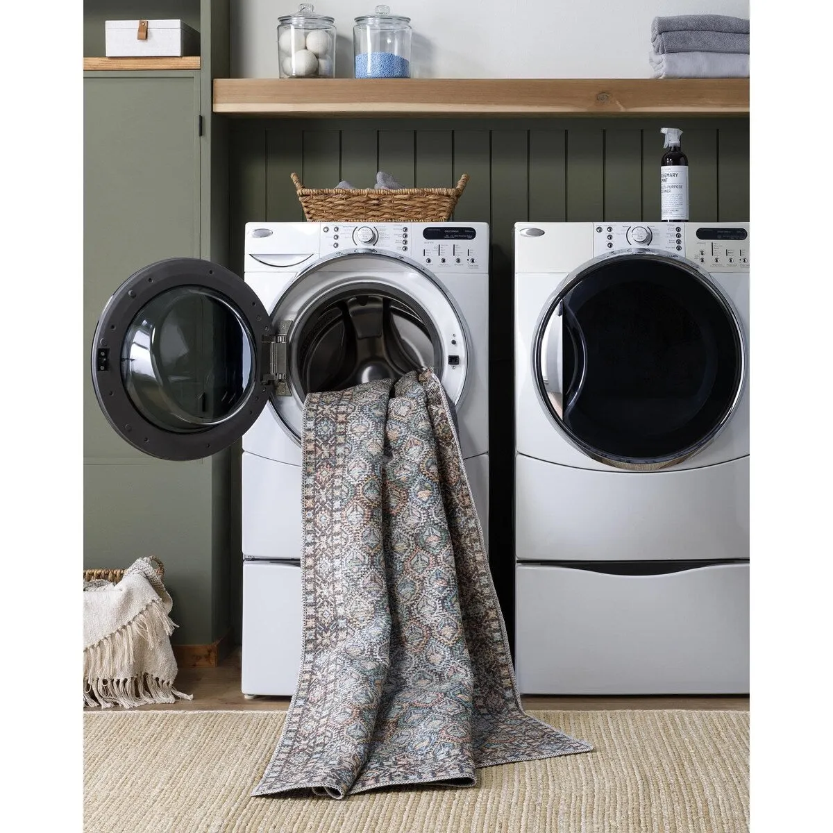 Livabliss Vinny Washable Traditional Area Rug
