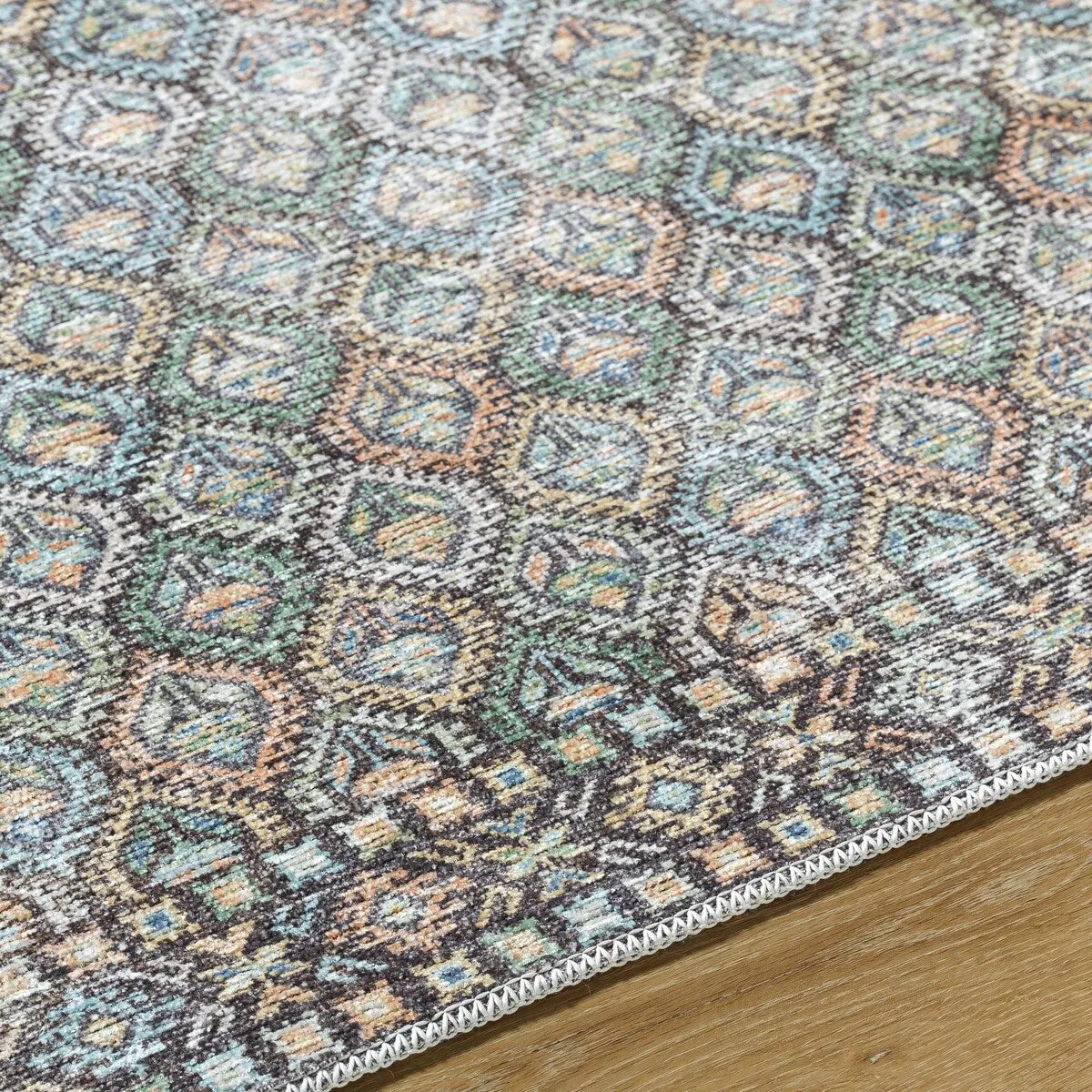 Livabliss Vinny Washable Traditional Area Rug