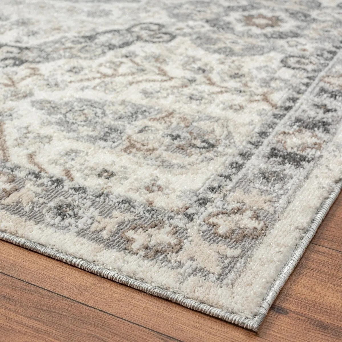 Luxe Weavers Vintage Medallion Area Rug