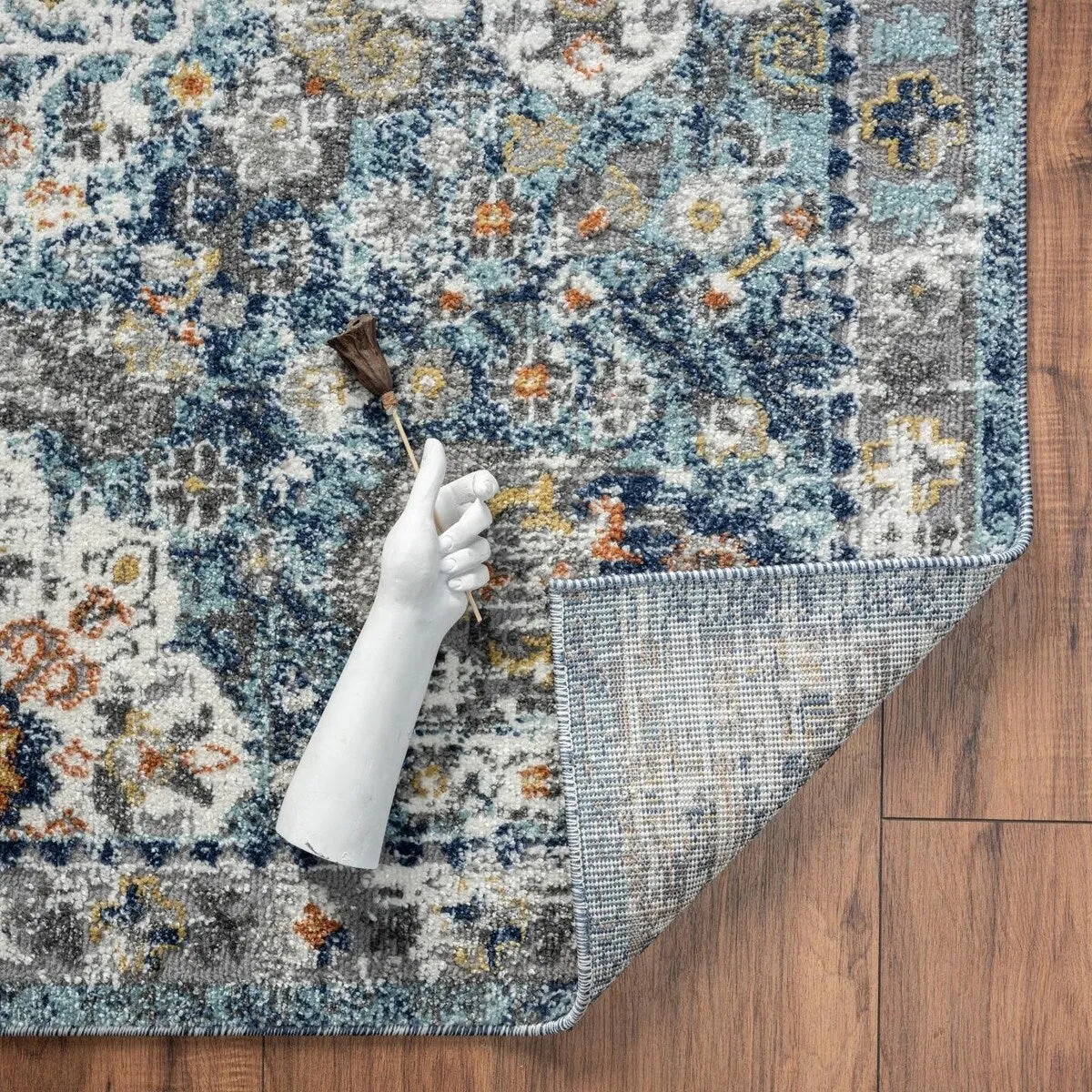 Luxe Weavers Vintage Medallion Area Rug