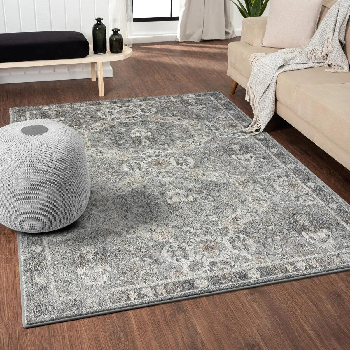 Luxe Weavers Vintage Medallion Area Rug