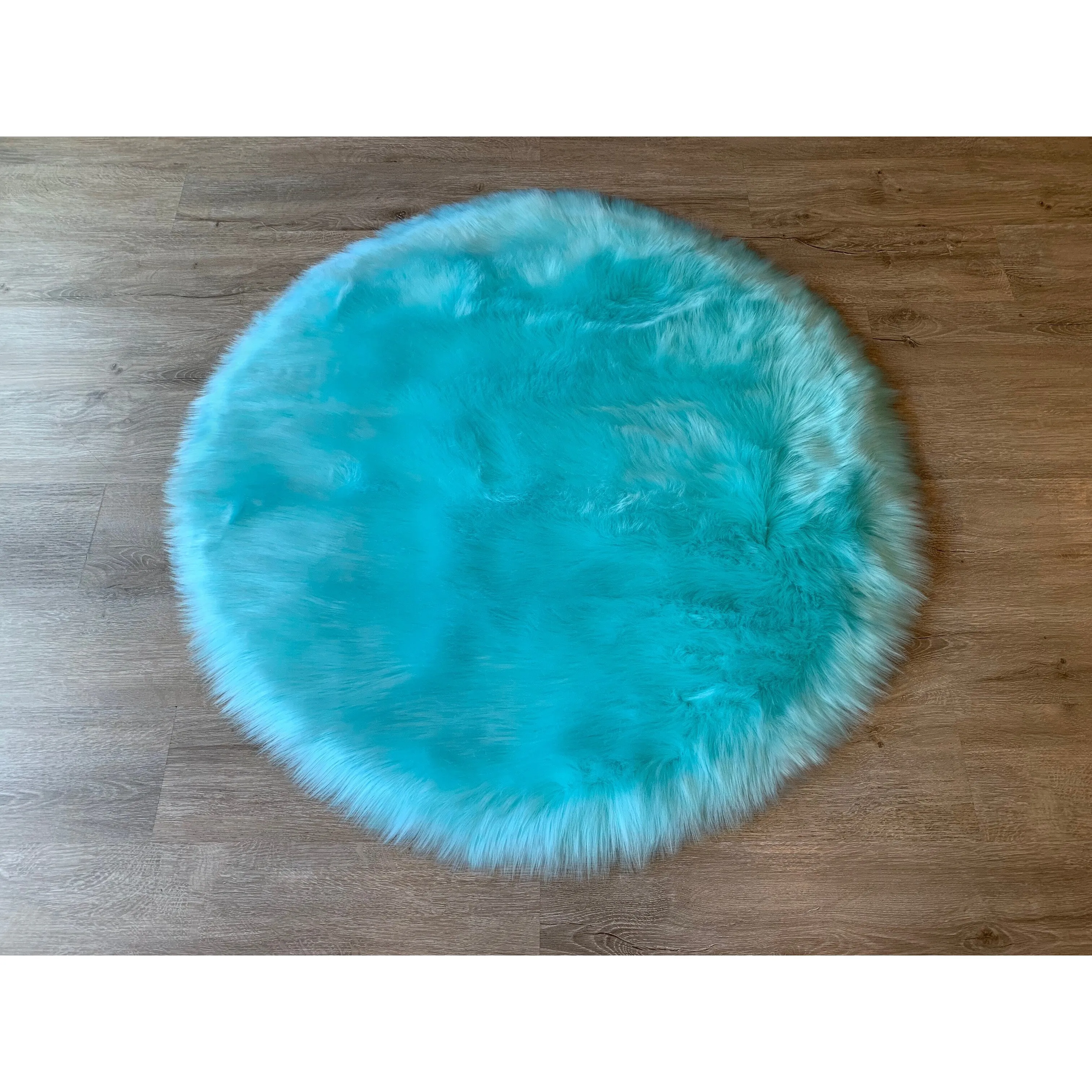 Luxurious Faux Sheepskin Round Area Rug
