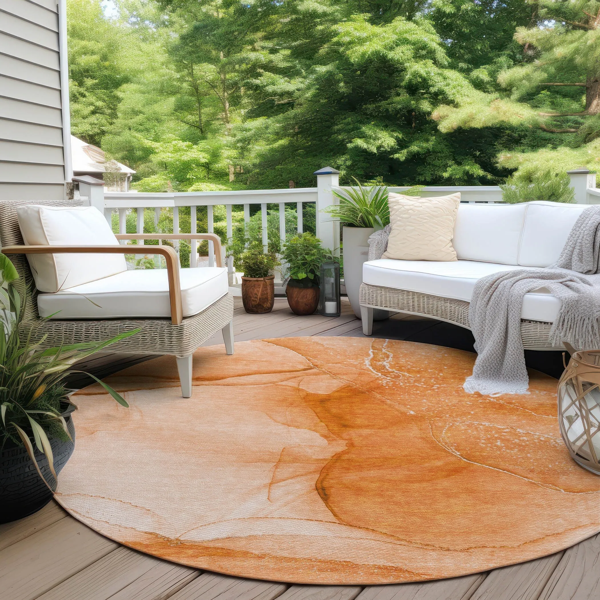 Machine Washable Indoor/ Outdoor Abstract Chantille Rug