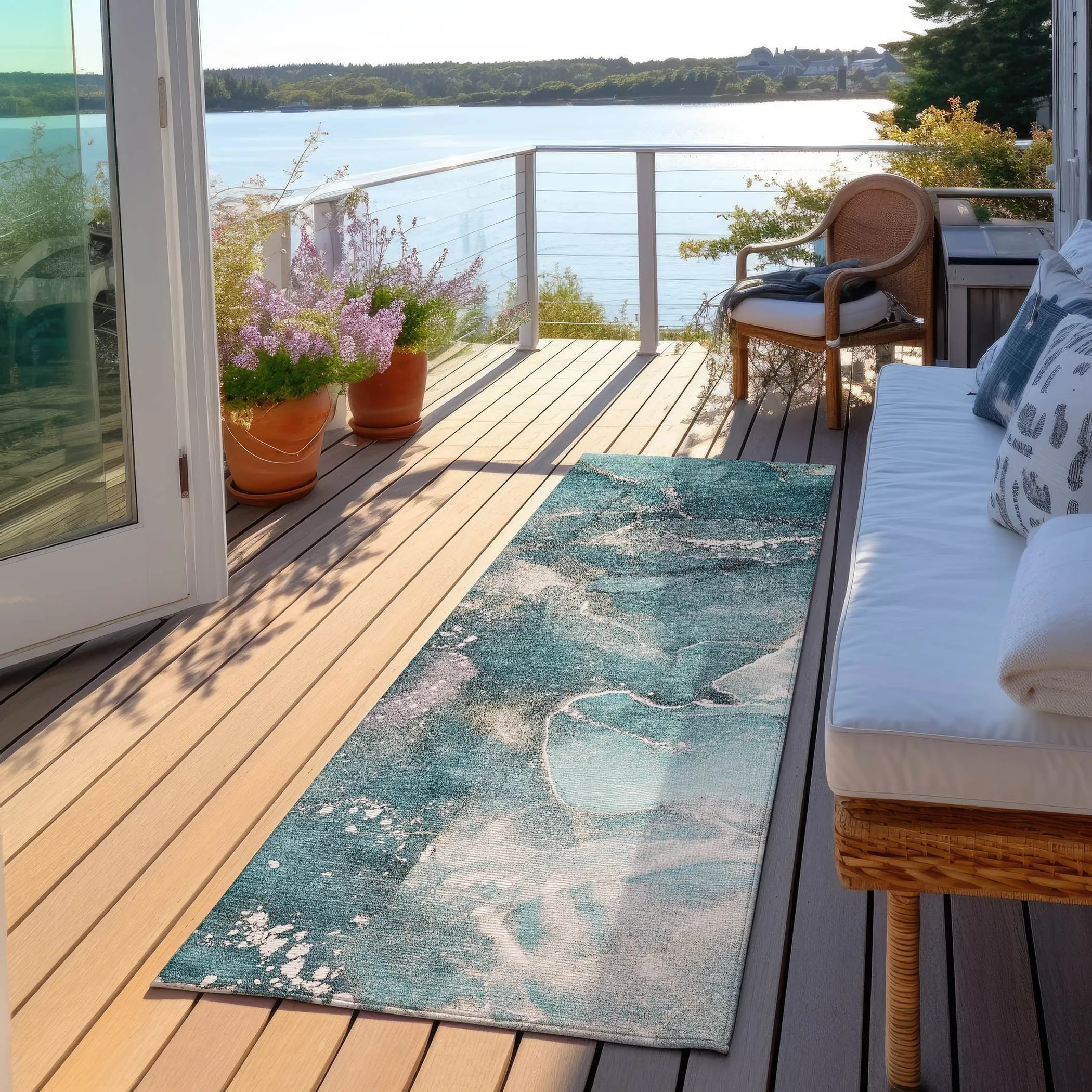 Machine Washable Indoor/ Outdoor Abstract Chantille Rug