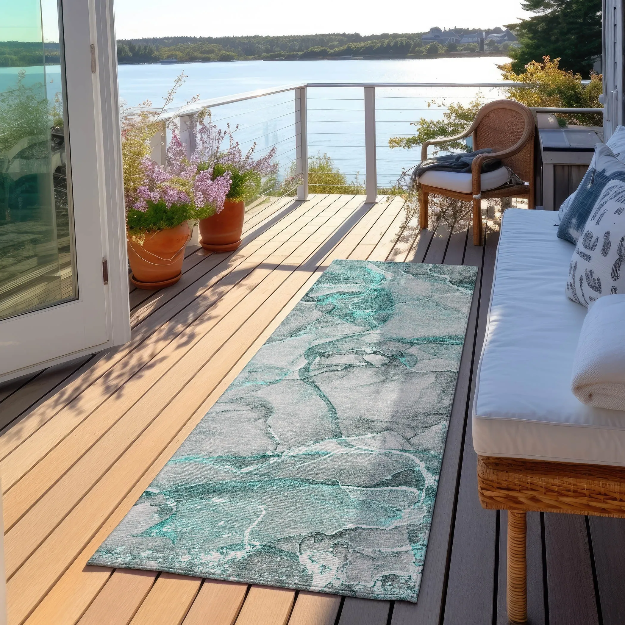 Machine Washable Indoor/ Outdoor Abstract Chantille Rug