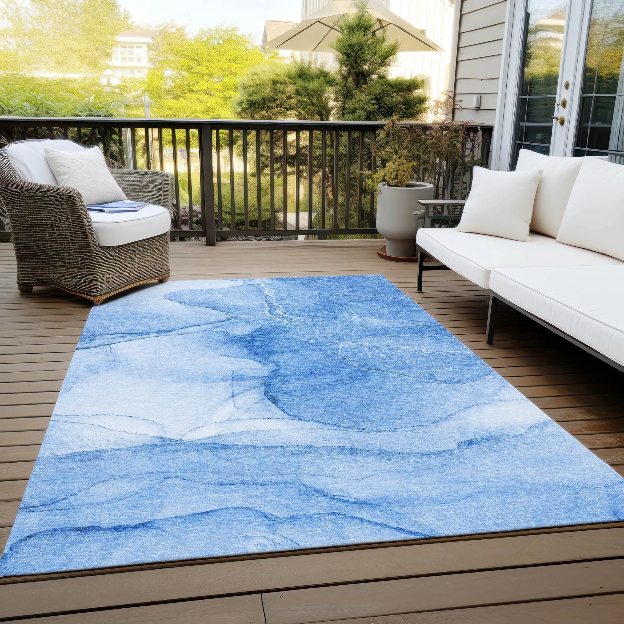 Machine Washable Indoor/ Outdoor Abstract Chantille Rug