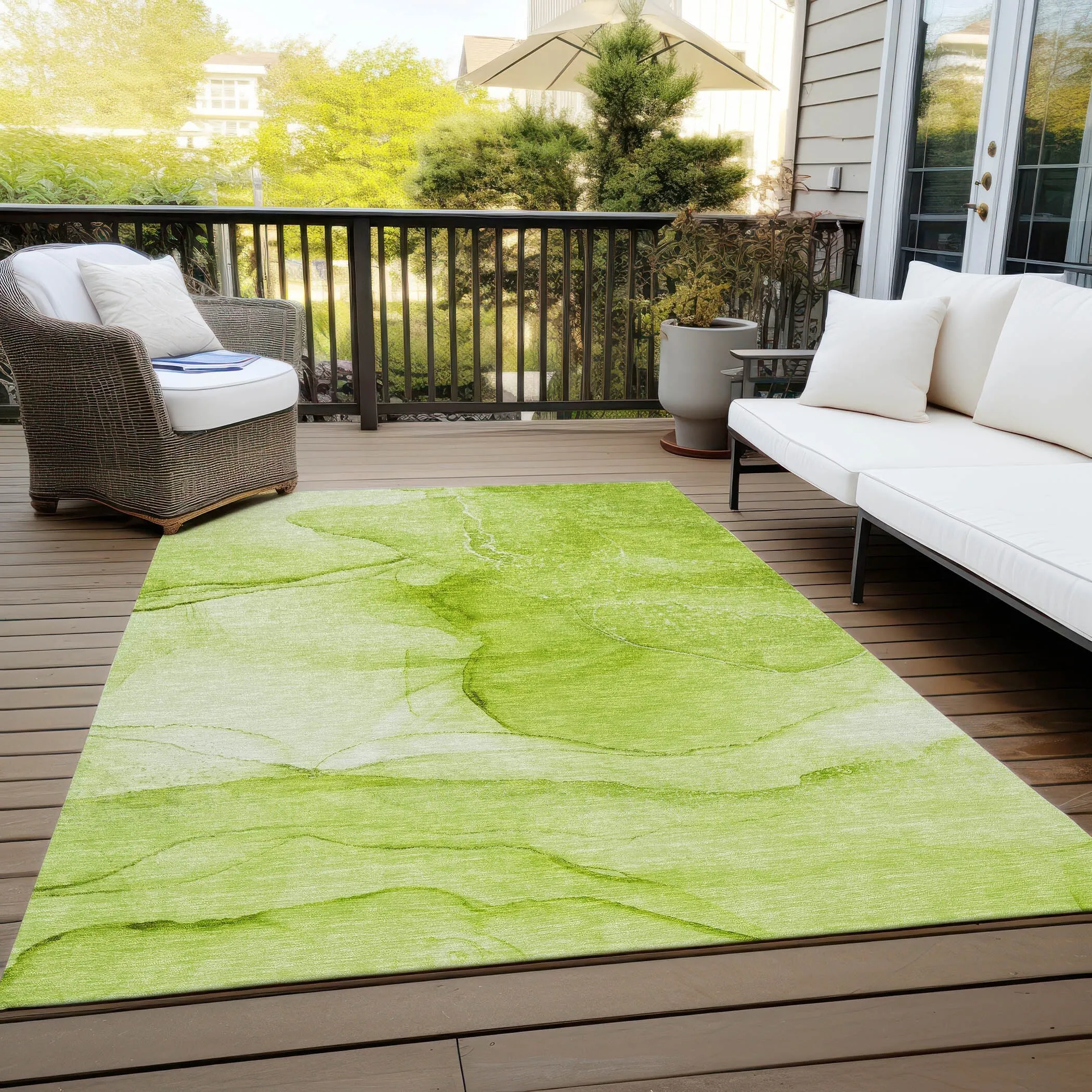 Machine Washable Indoor/ Outdoor Abstract Chantille Rug